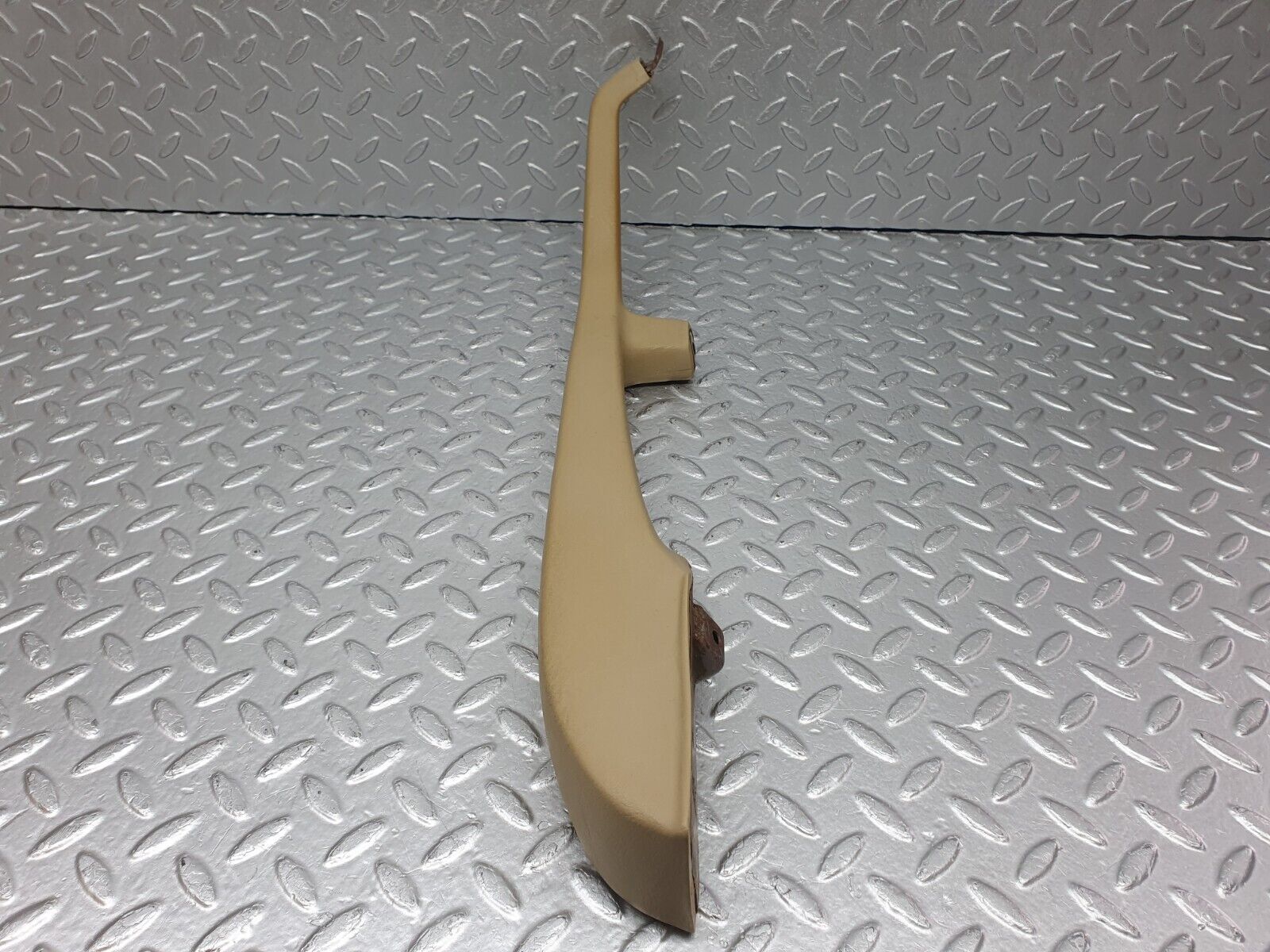 40928 Mercedes-Benz W126 300SE Front Right Interior Door Handle Beige