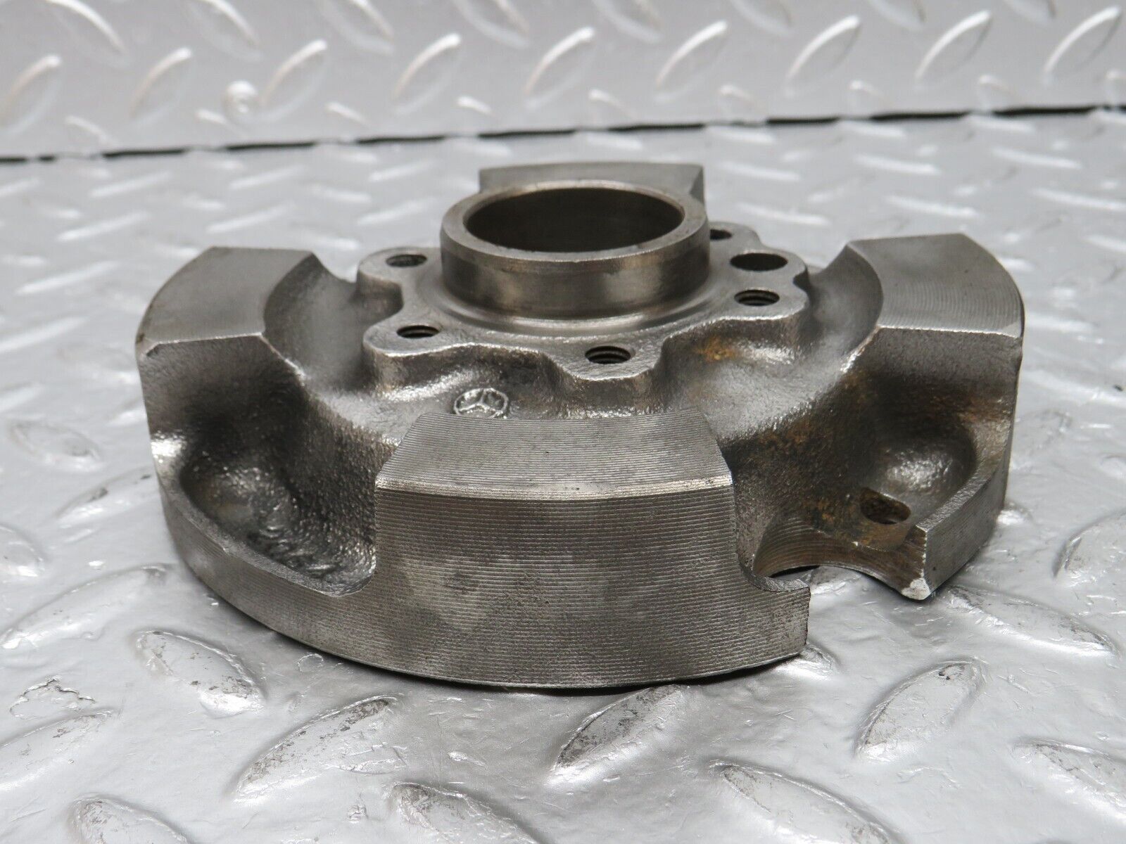 31057 Mercedes-Benz W123 200D Crankshaft Vibration Damper Pulley 6150311007