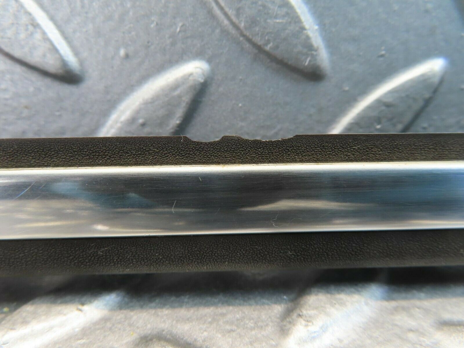 11429 Mercedes-Benz C123 230CE Coupe Chrome Fender Wing Trim Front Left