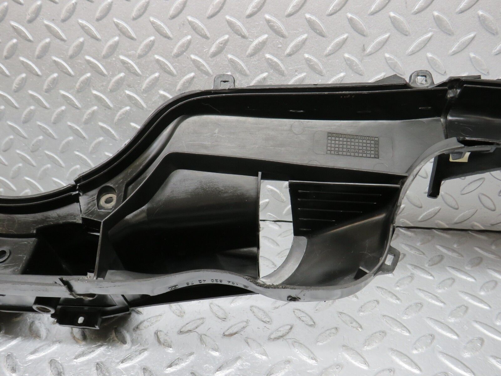 37886 Mercedes-Benz A124 320E Cabriolet Water Drain 1246204278 1246283707 1246283407