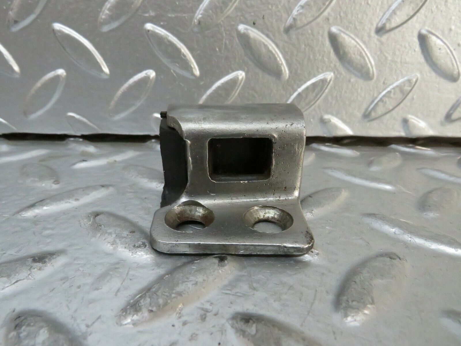 23808 Mercedes-Benz C107 450SLC Coupe Door Lock Latch Right Side