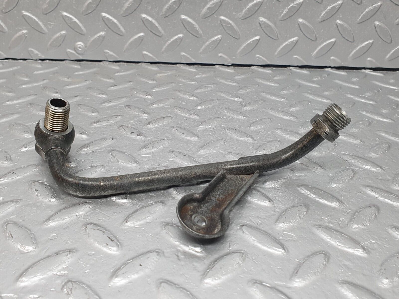 41039 Mercedes-Benz W126 300SE Power Steering Hose Pipe