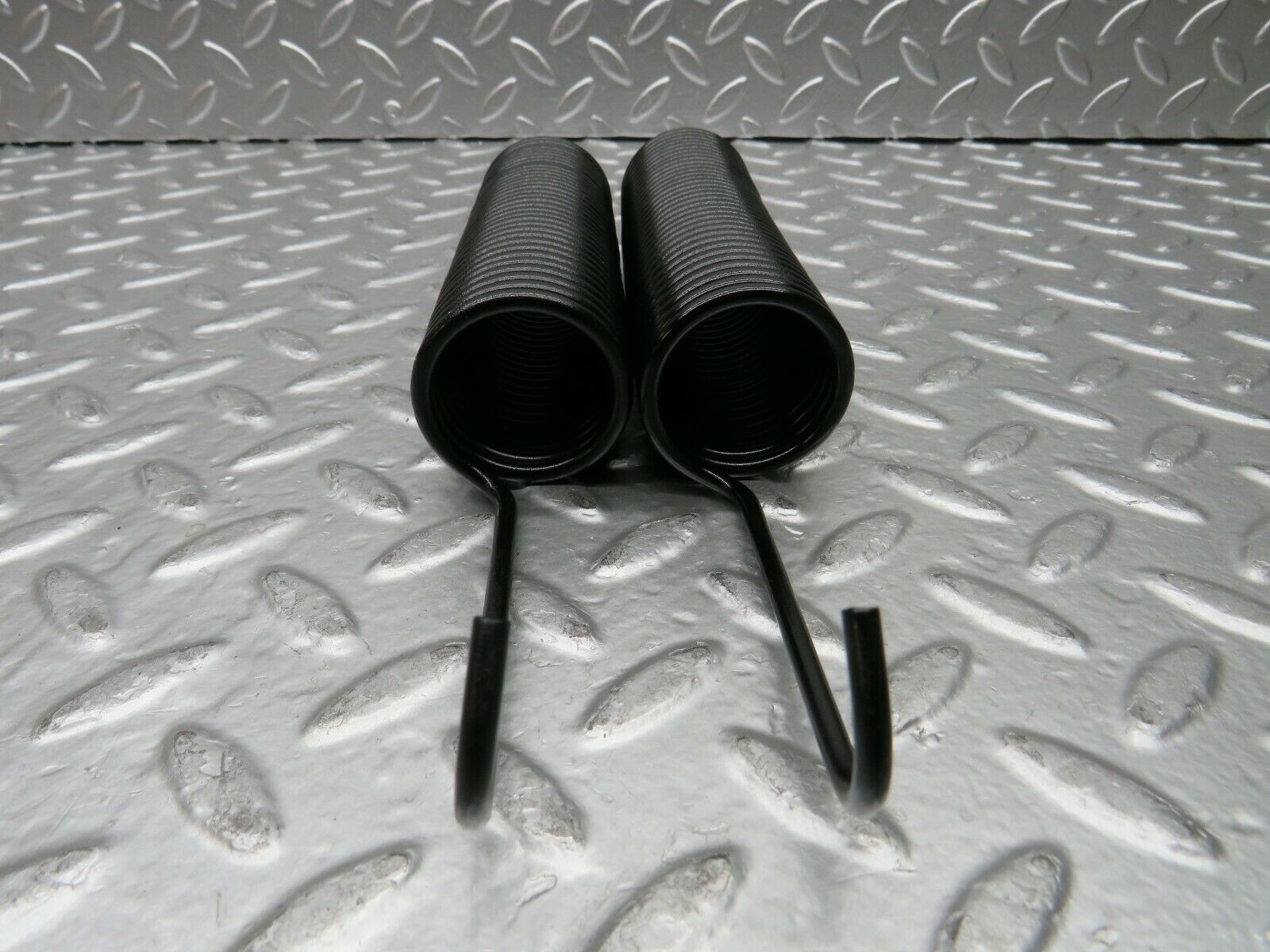 22546 Mercedes-Benz C124 E220 Coupe Trunk Lid Hinge Spring Pair