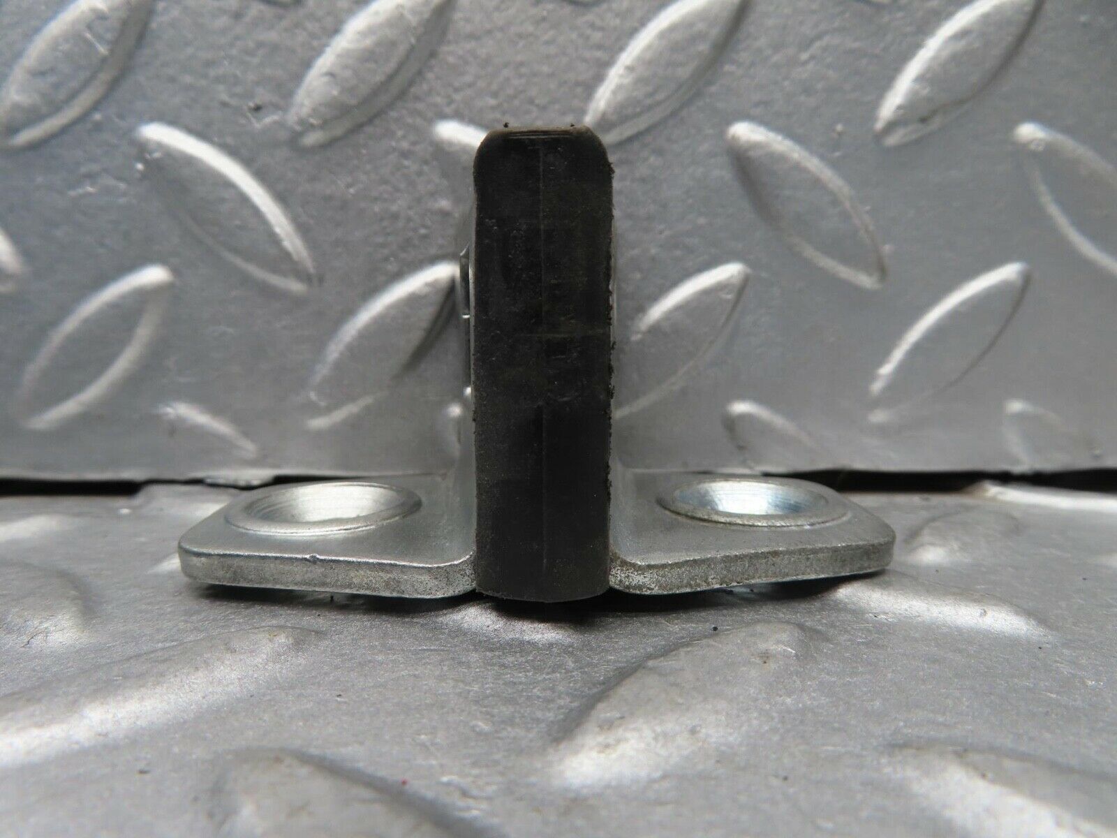 14590 Mercedes-Benz W201 190E Door Lock Latch