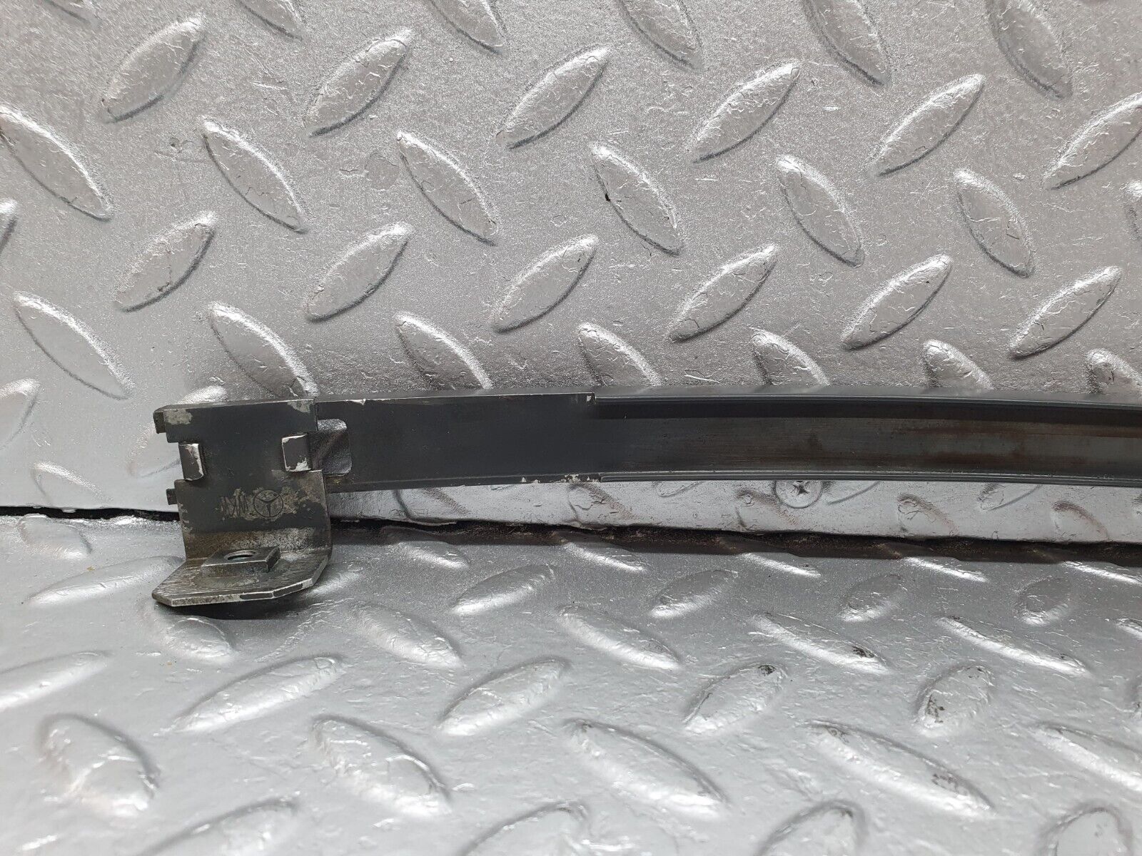 41420 Mercedes-Benz W124 200E Rear Left Door Window Channel