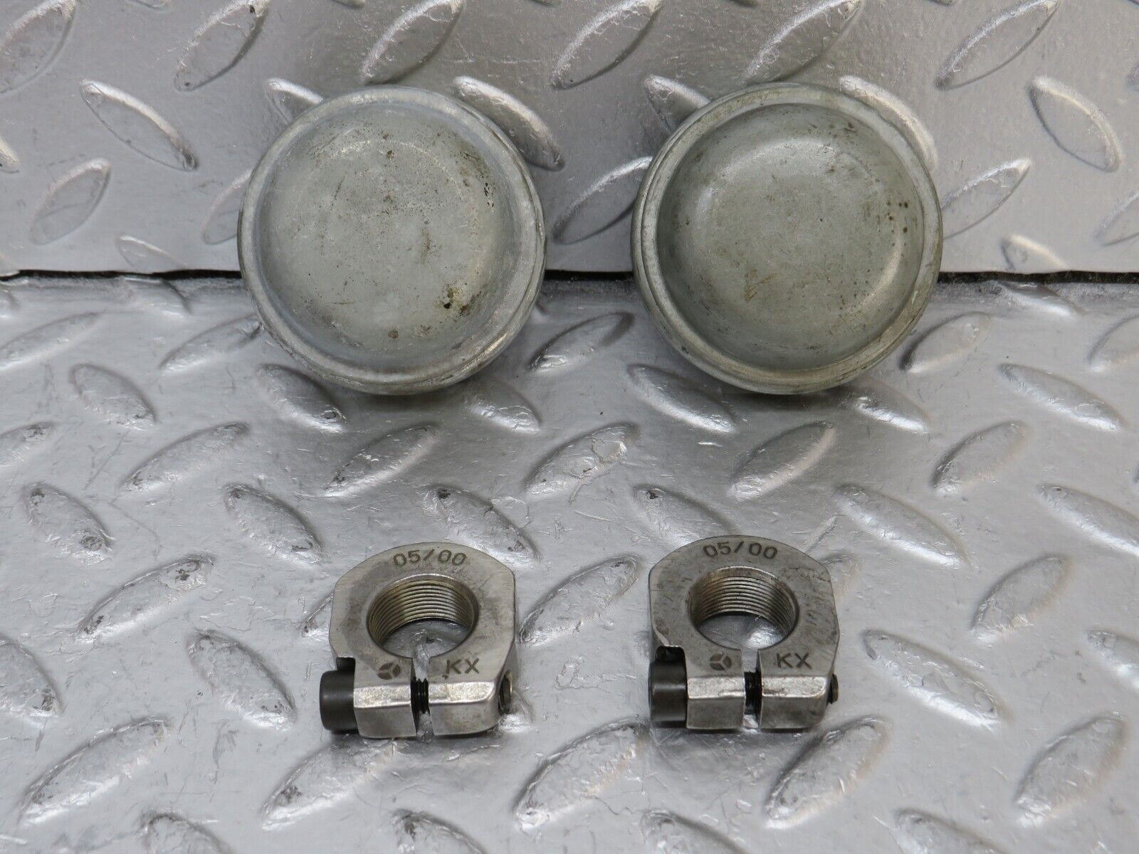 34863 Mercedes-Benz W210 320E Wheel Hub Locking Cap