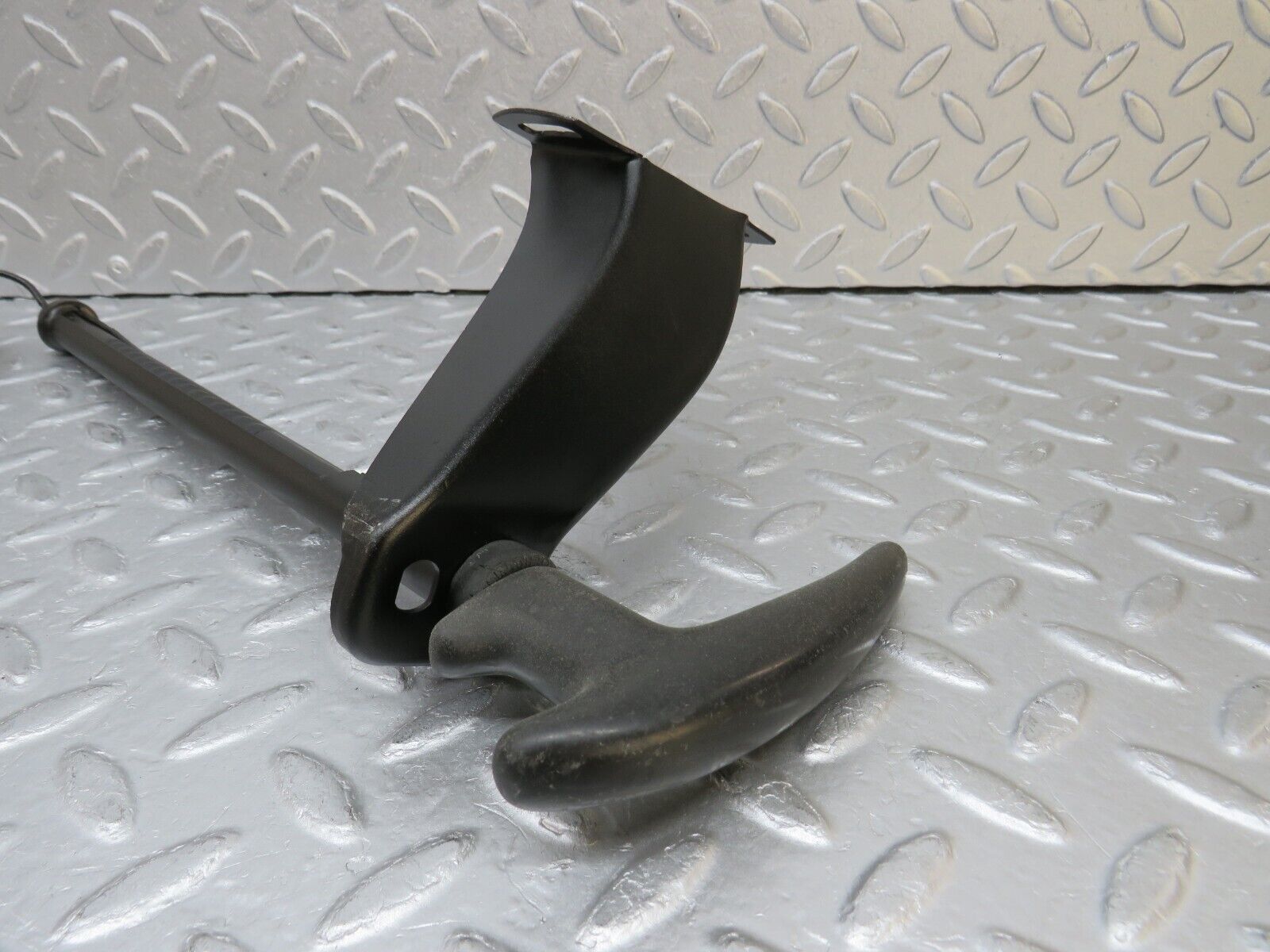 37542 Mercedes-Benz W109 300SEL Handbrake Handle Lever