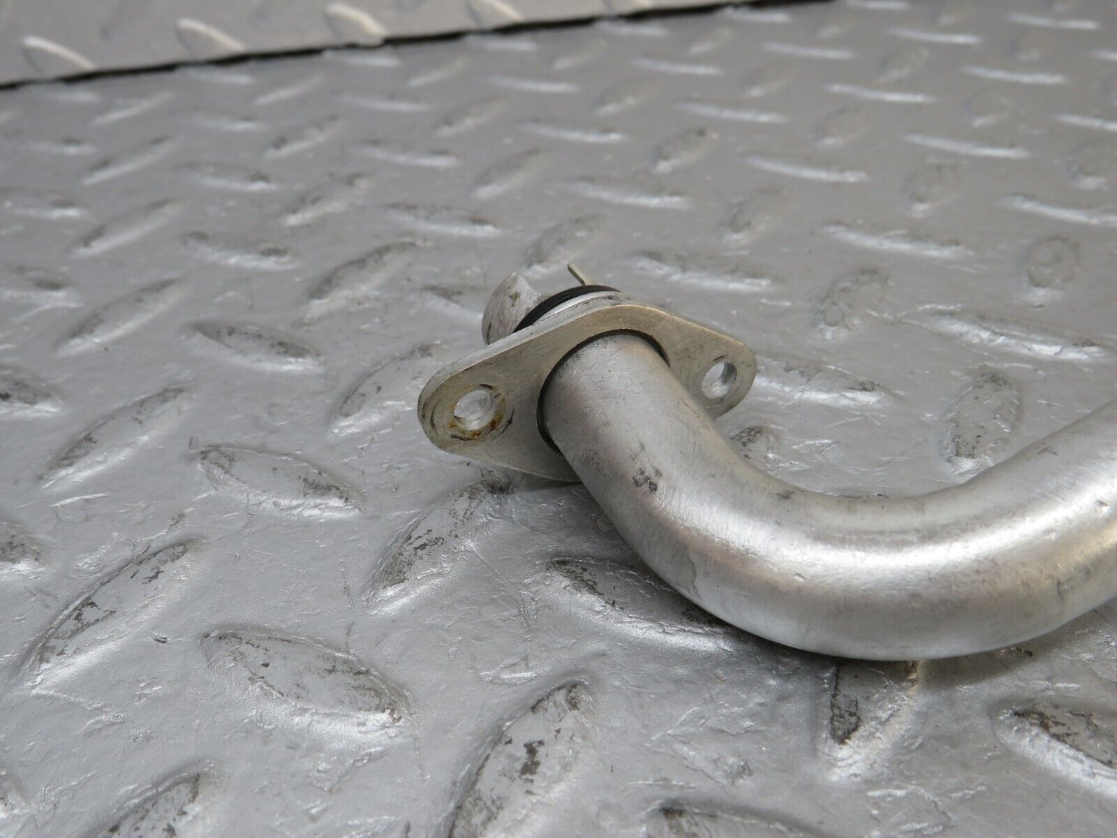 36748 Mercedes-Benz W201 190E 2.0L Heater Radiator Pipe