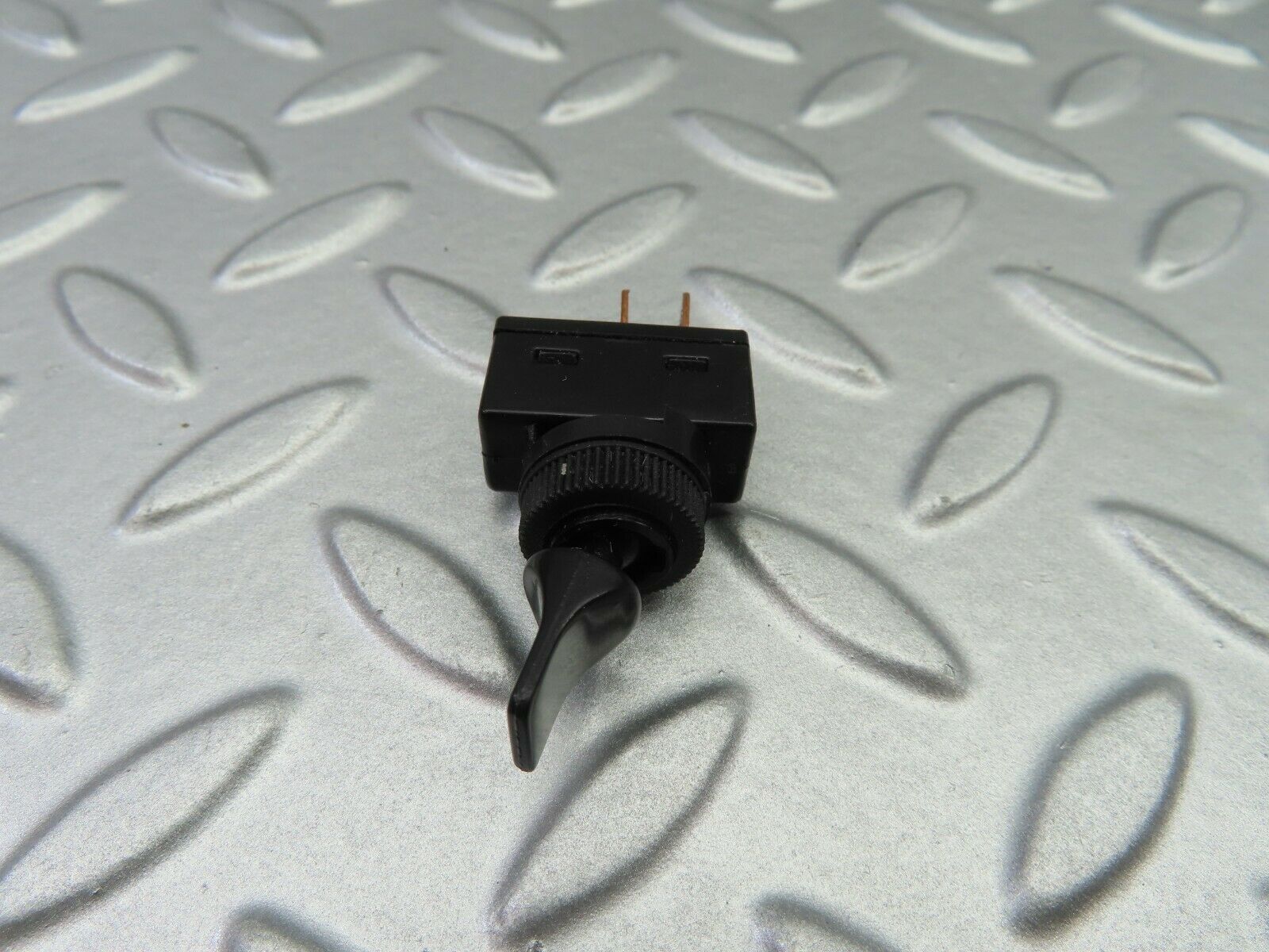 7128 Mercedes-Benz S124 E220 Wagon Switch