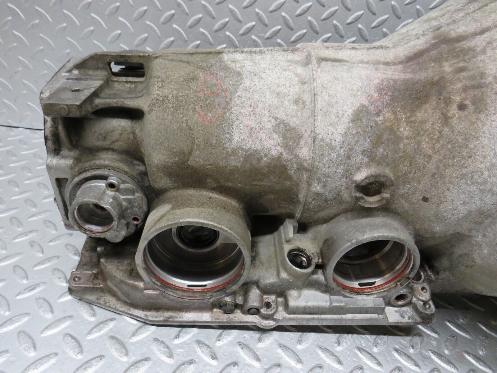 36399 Mercedes-Benz W126 420SE Automatic Gearbox Housing 722.355 1262706201 1262713701