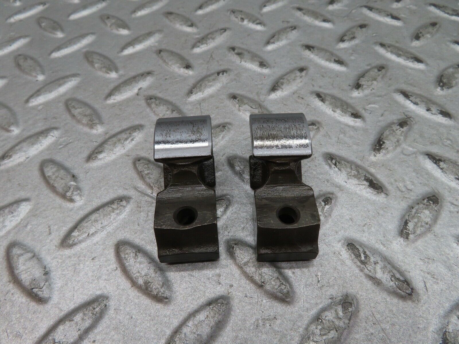 17864 Mercedes-Benz W116 450SEL Valve Rocker Arm