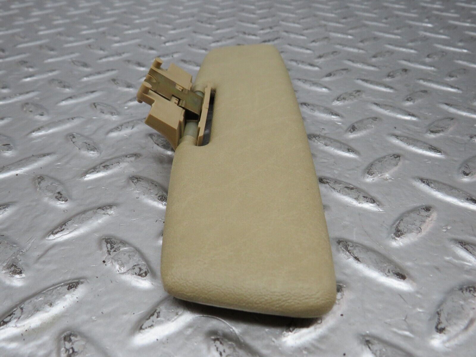 26555 Mercedes-Benz C124 220CE Coupe Middle Sun Visor