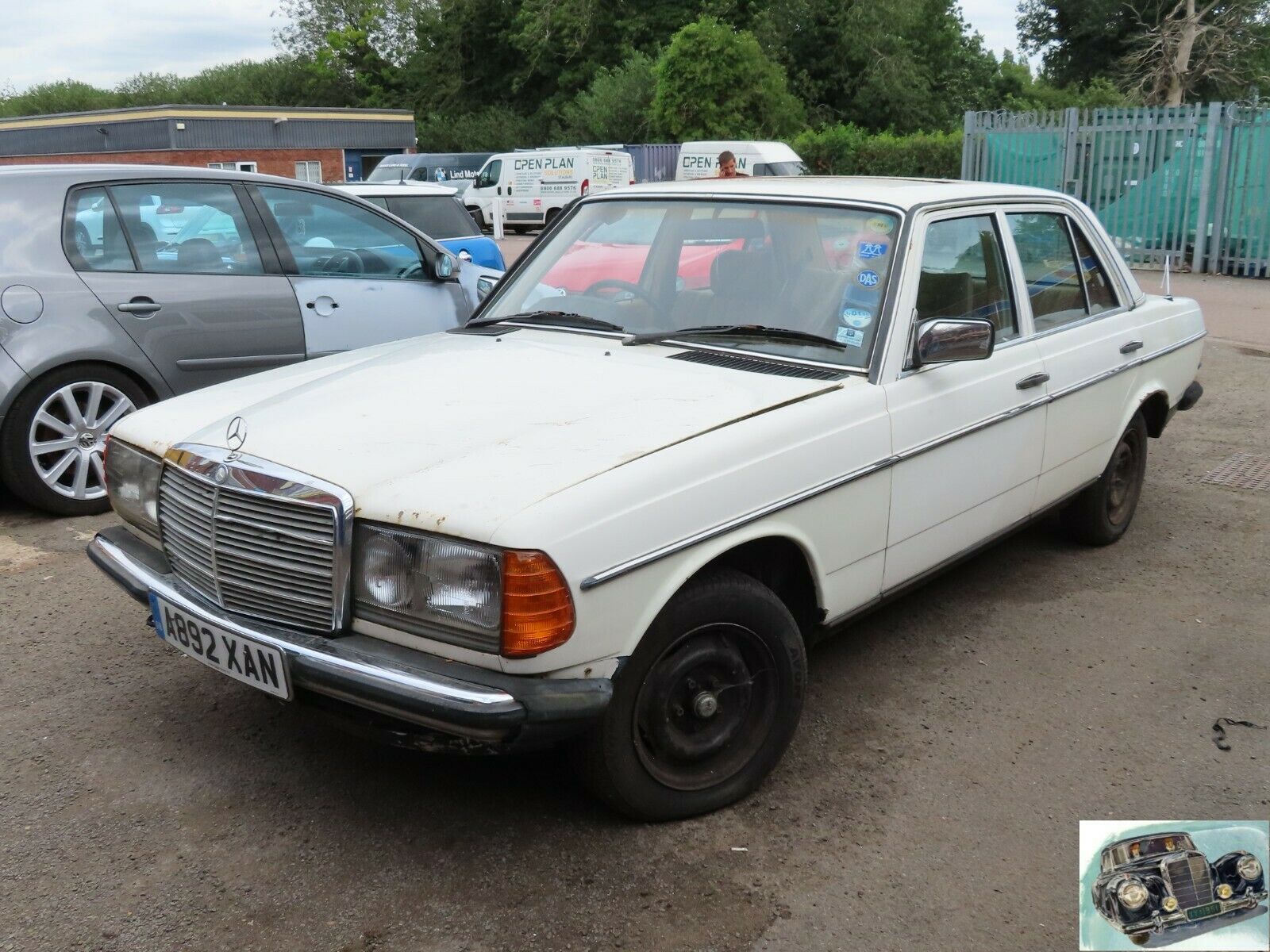 5840 Mercedes-Benz W123 200 Left Interior Chrome Door Latch Trim 1237230124