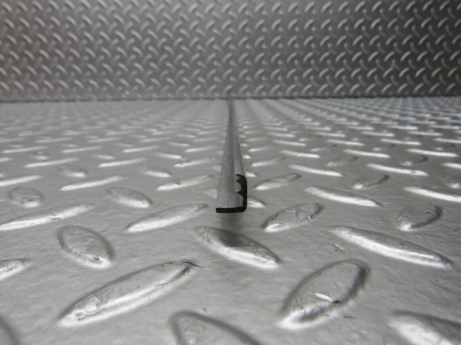 27734 Mercedes-Benz S124 300TE Wagon Sunroof Chrome Trim