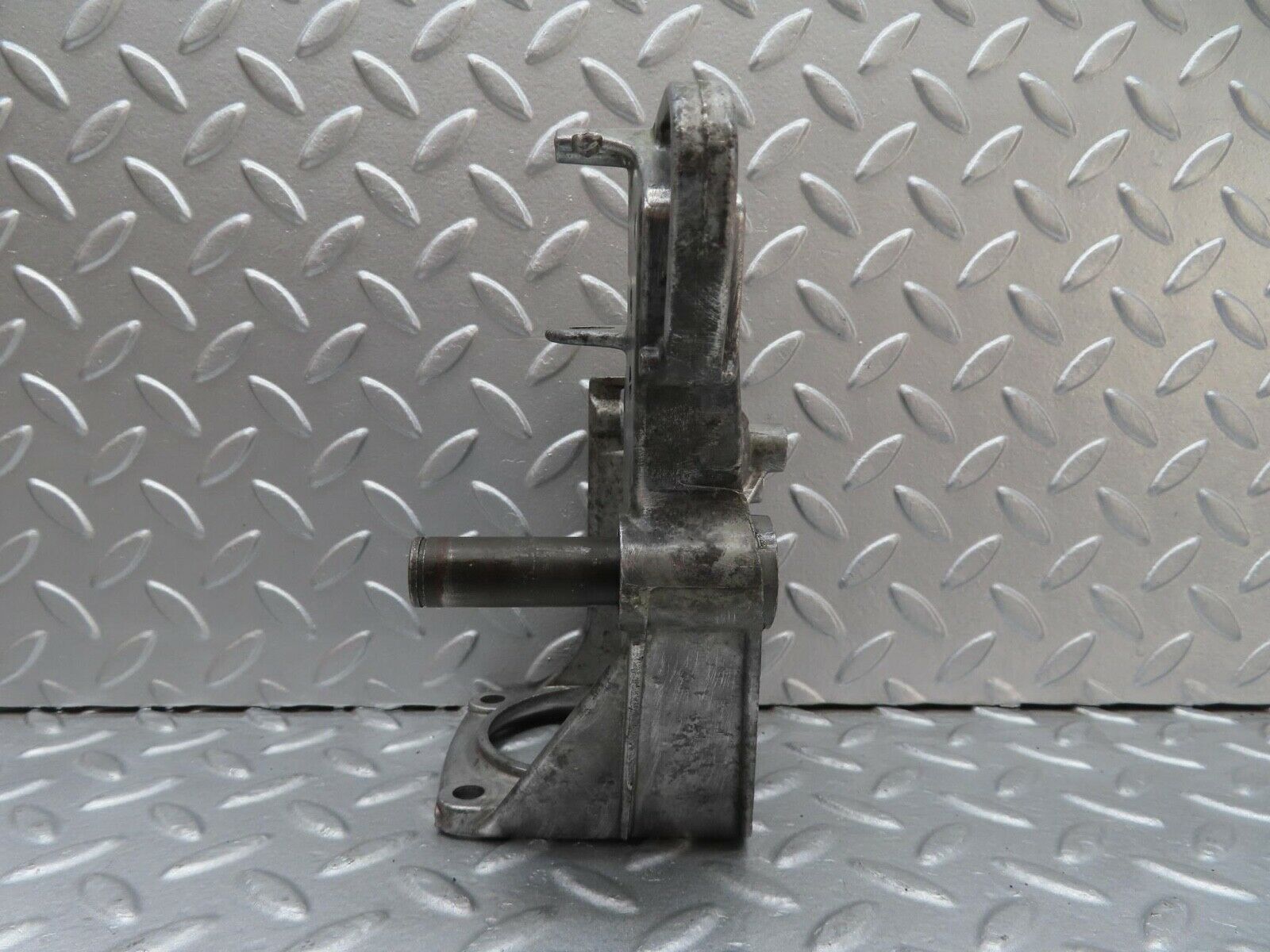 16012 Mercedes-Benz W123 280E Brake Pedal Bracket 1232900219