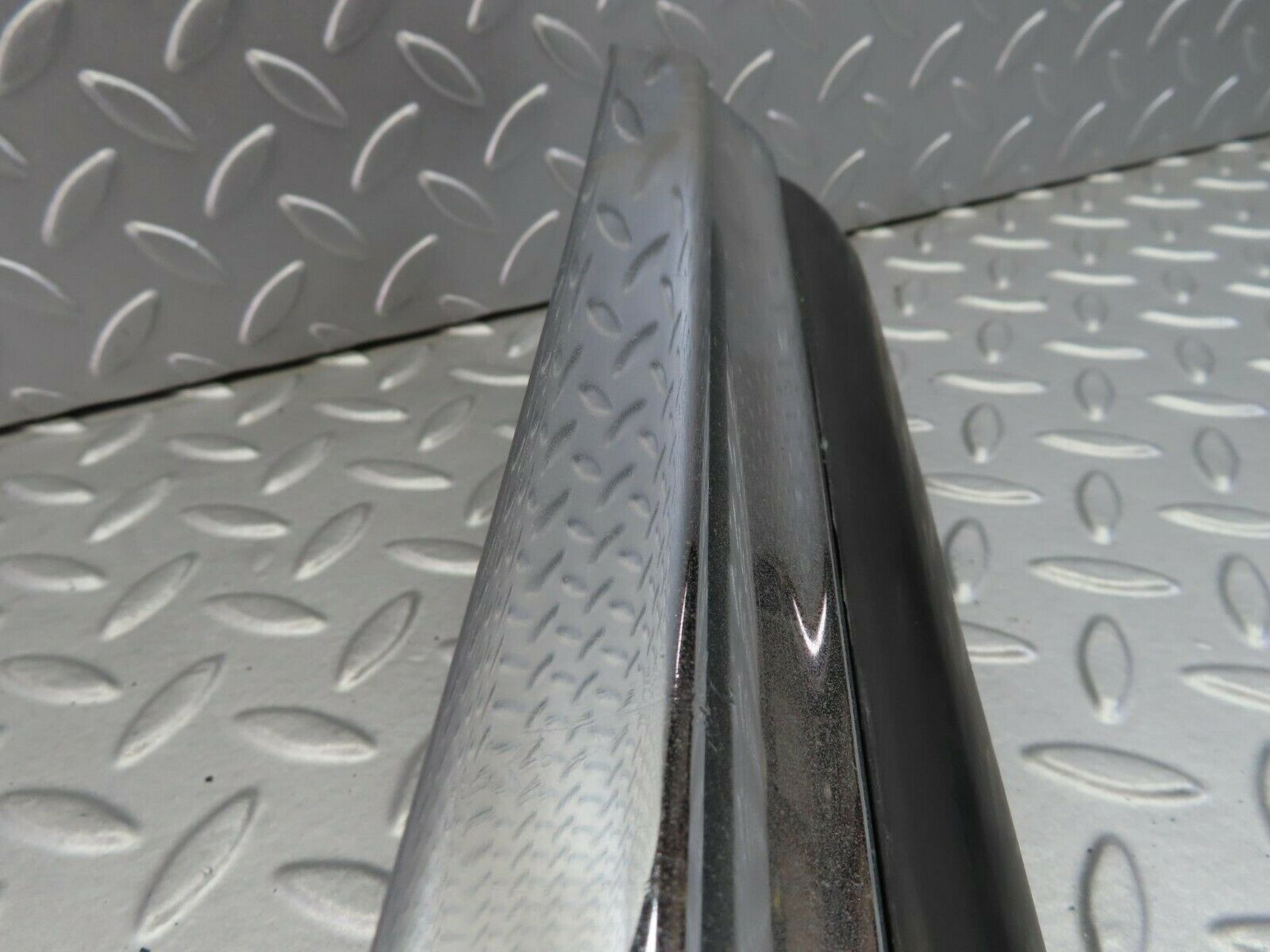 7389 Mercedes-Benz W116 450SE Rear Left Upper Bumper Chrome