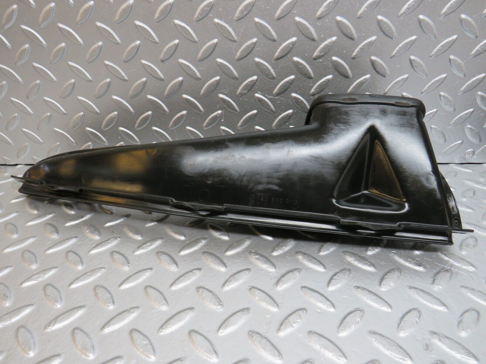 31016 Mercedes-Benz W123 230E Air Duct Vent Pair 1238300119 1238300219