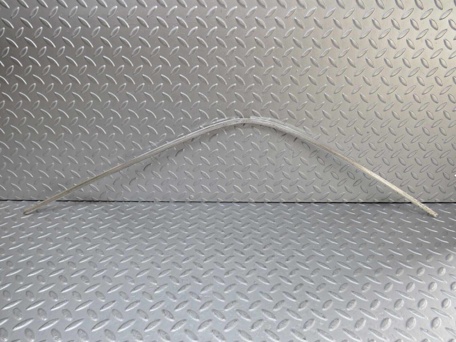 35865 Mercedes-Benz W108 Rear Left Door Window Chrome Trim