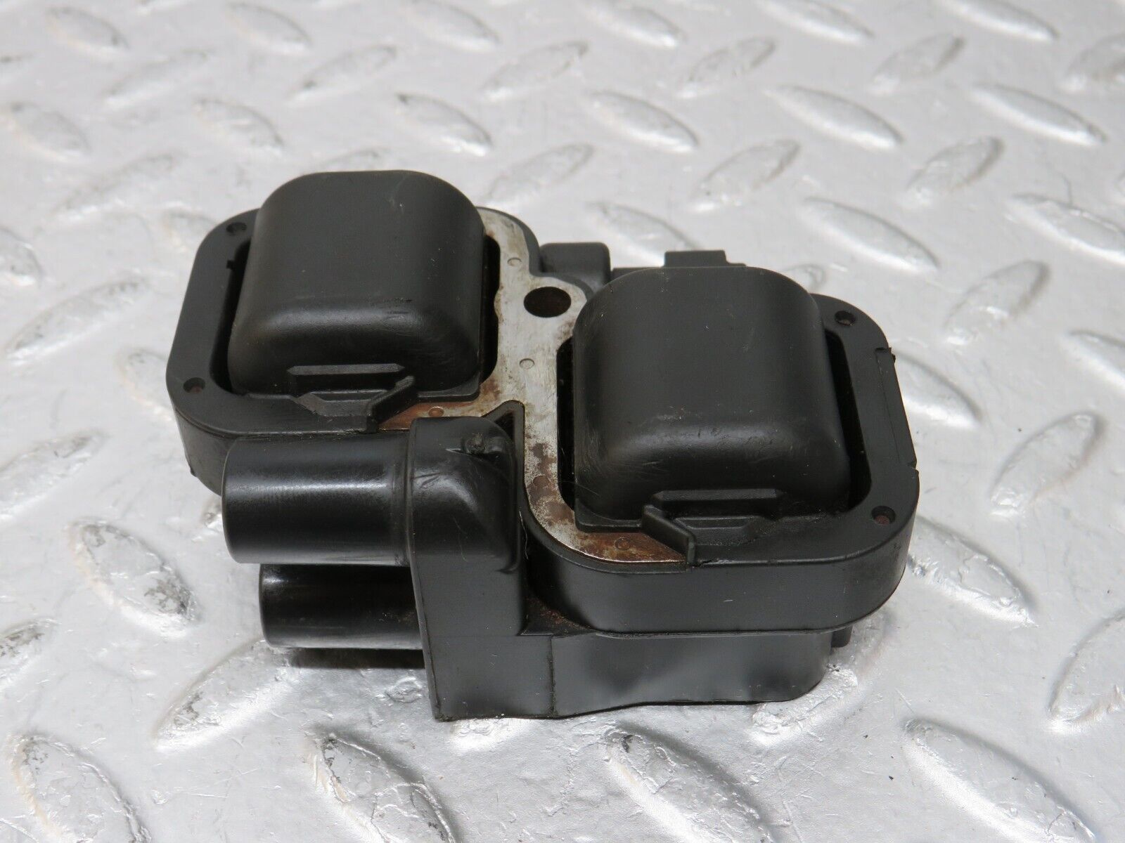 34919 Mercedes-Benz W210 320E Ignition Coil Bosch 0001587803 0221503035