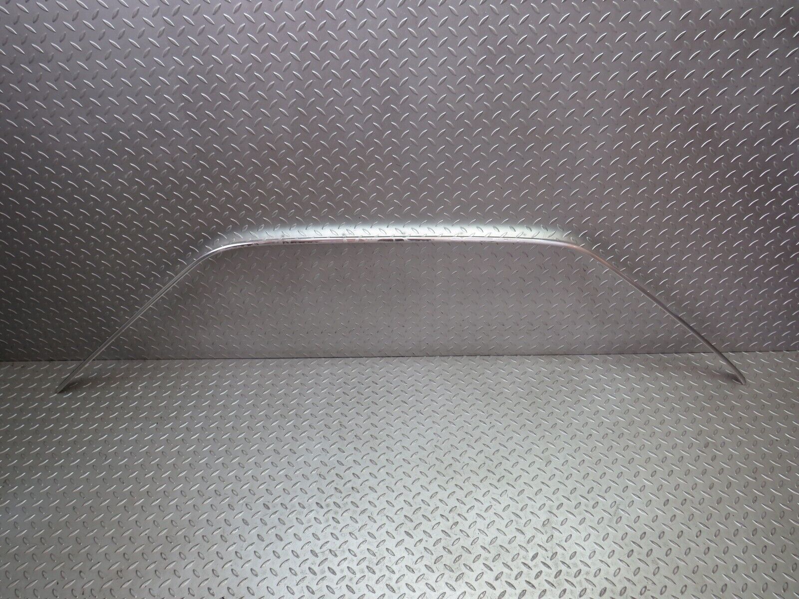 34456 Mercedes-Benz C126 380SEC Coupe Roof Chrome Trim Right Side