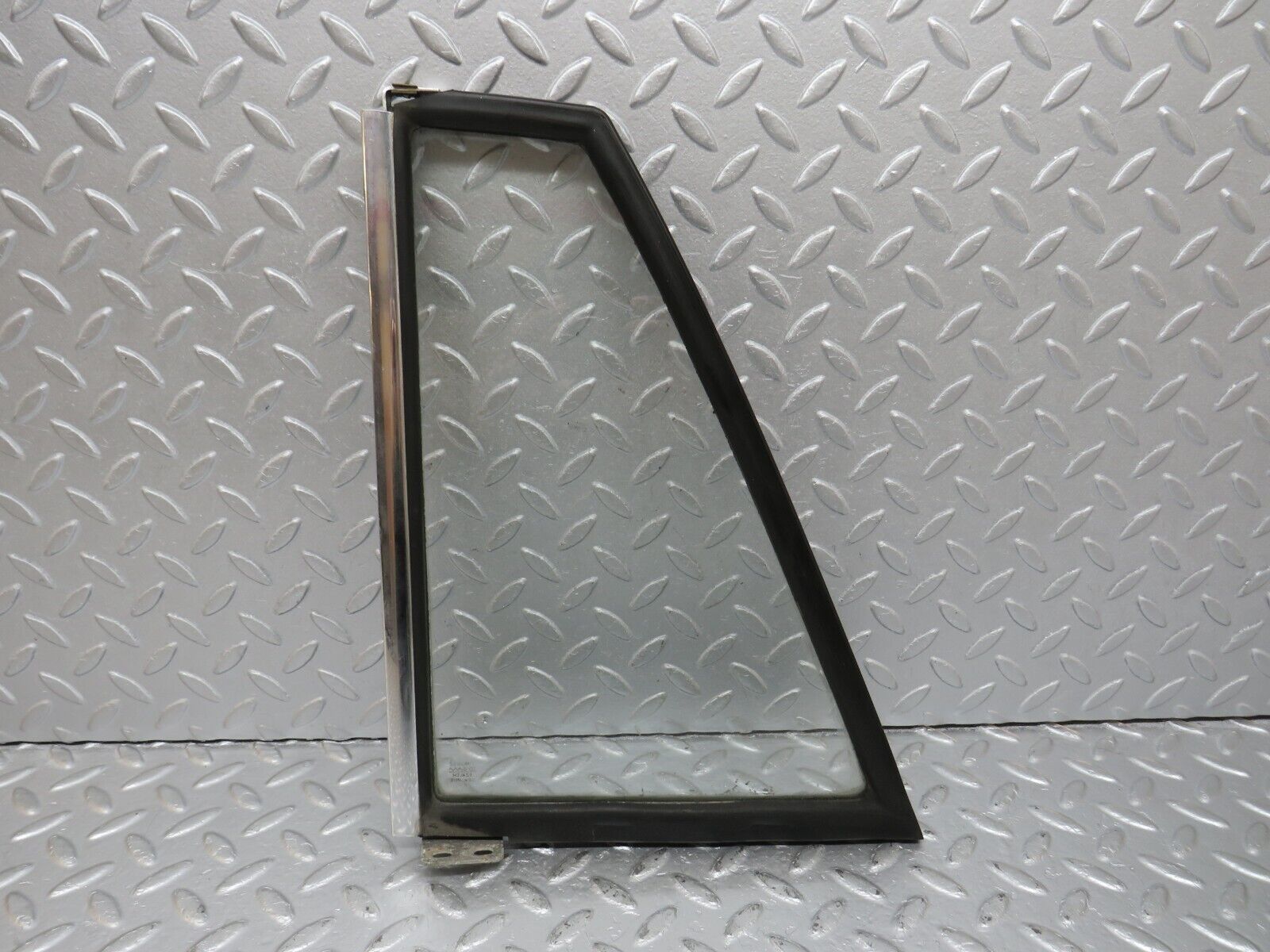 40498 Mercedes-Benz W110 230 Rear Right Quarter Window Glass