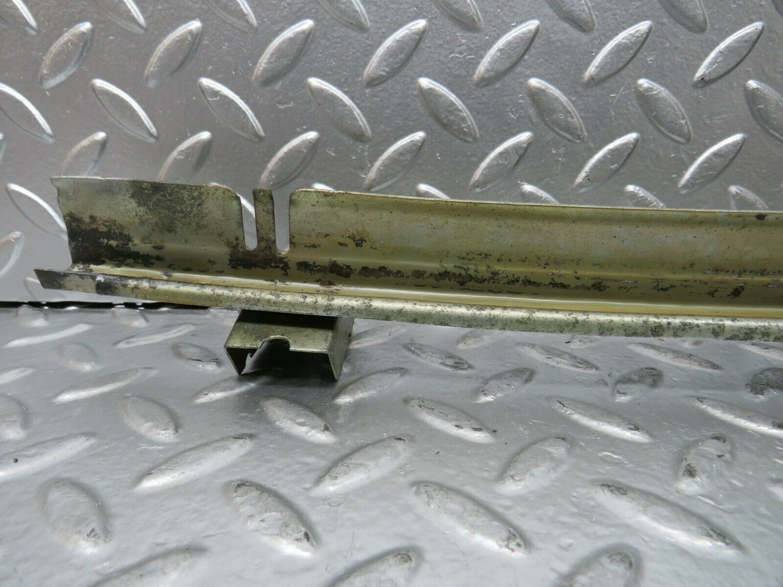 23471 Mercedes-Benz W114 280E Front Left Door Window Channel