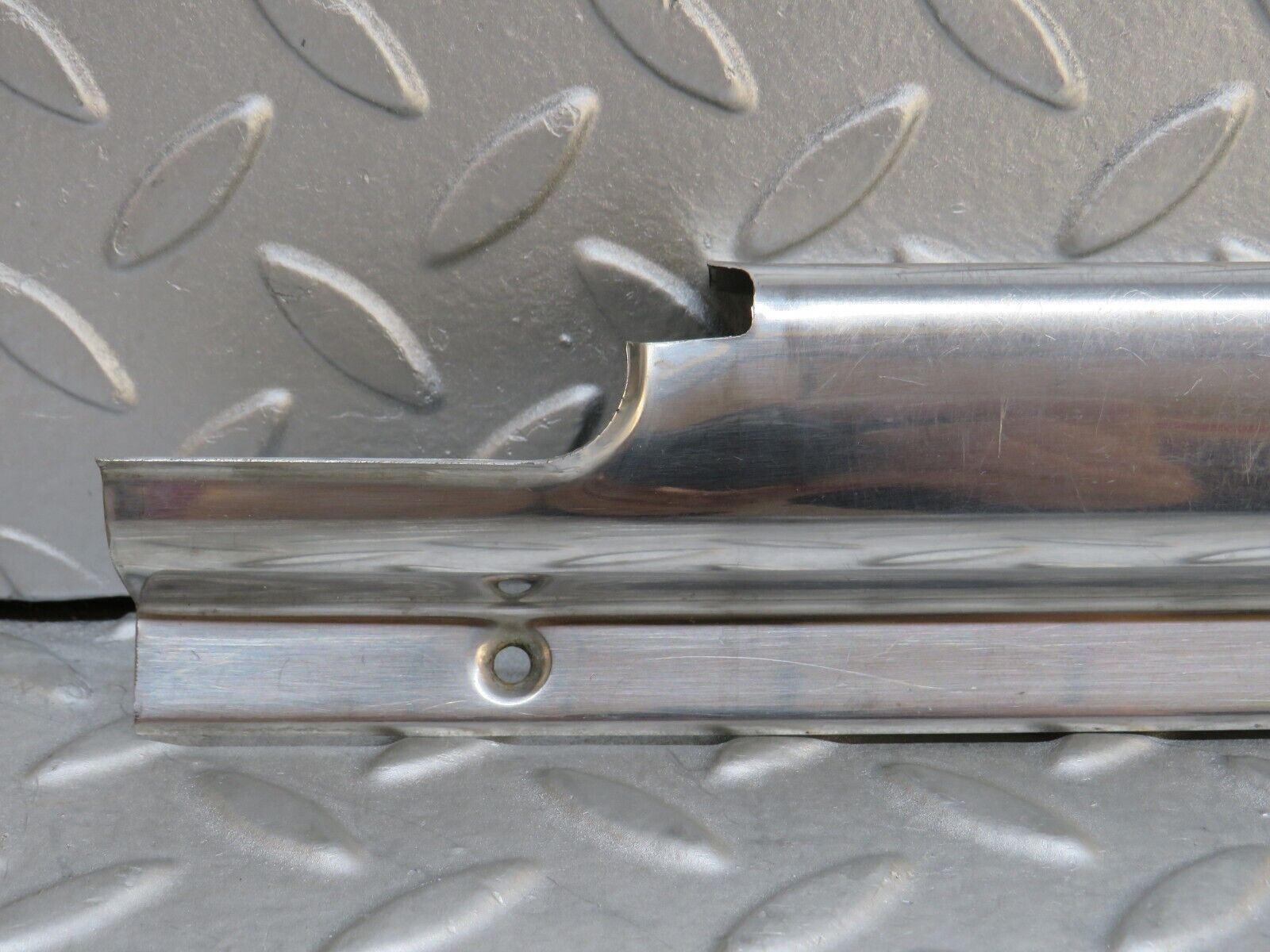 37383 Mercedes-Benz W109 300SEL Front Left Door Sill Chrome