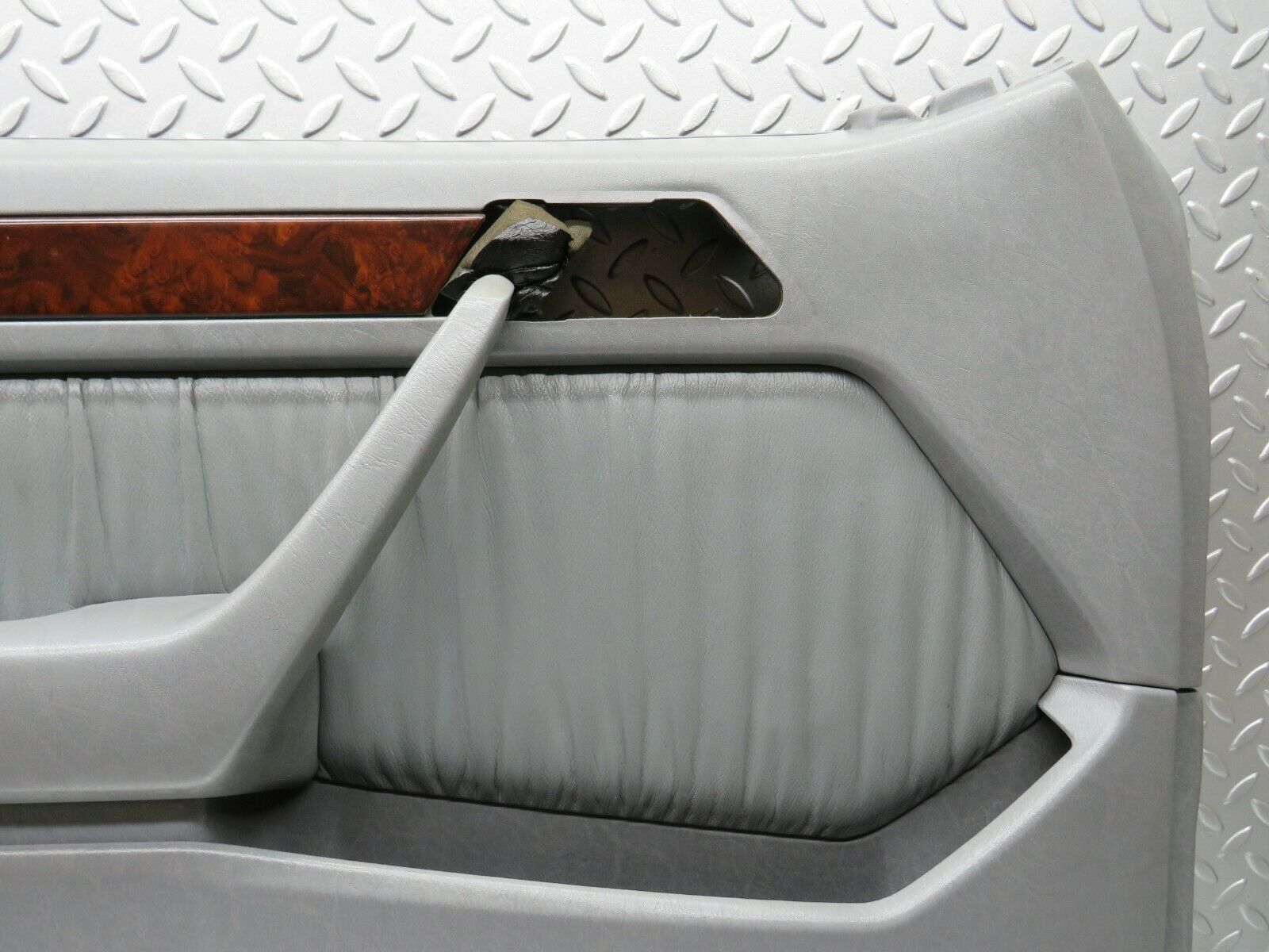 22367 Mercedes-Benz C124 E220 Coupe Left Door Card Grey