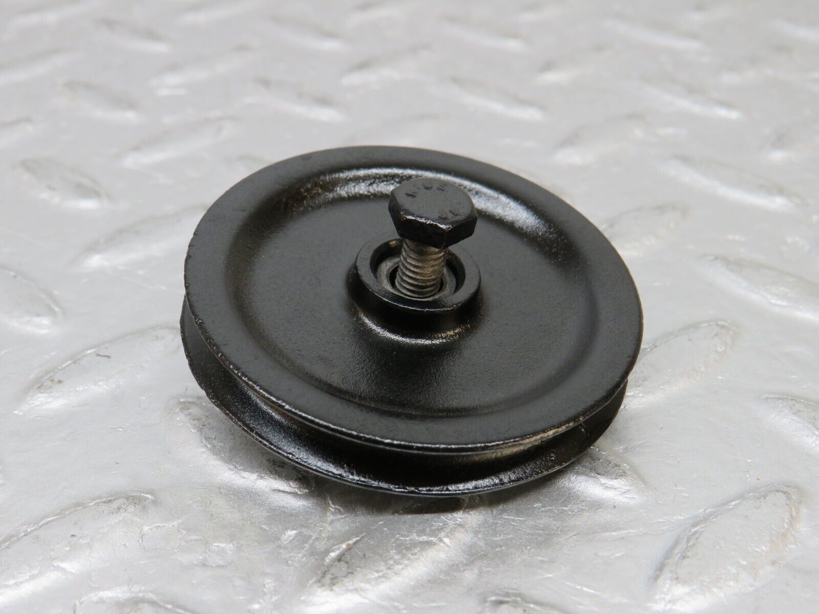 37560 Mercedes-Benz W109 300SEL Handbrake Cable Pulley 1104270142