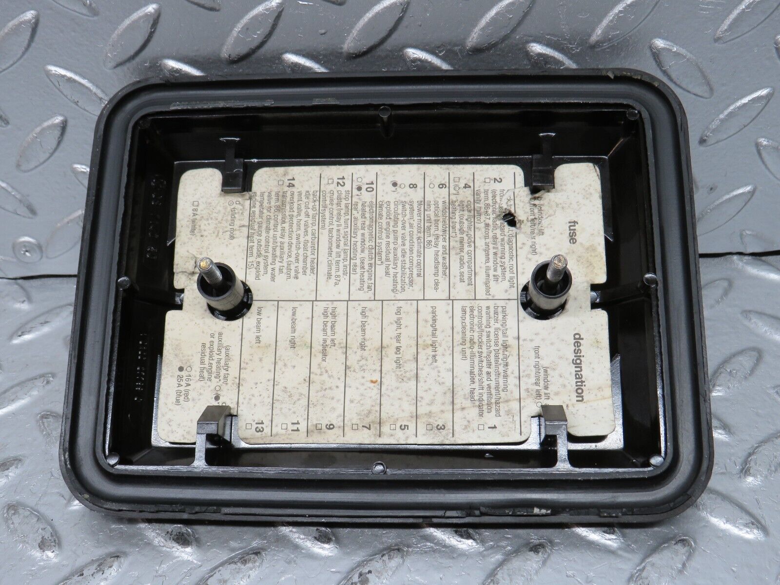 31998 Mercedes-Benz W123 230E Fuse Box Cover Lid 1235400082