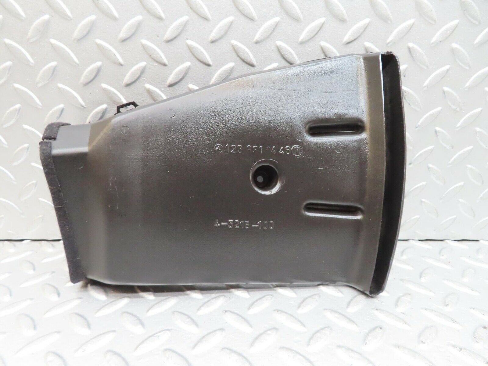 15305 Mercedes-Benz W123 230E Air Duct Heater Ventilation Left 1238310446