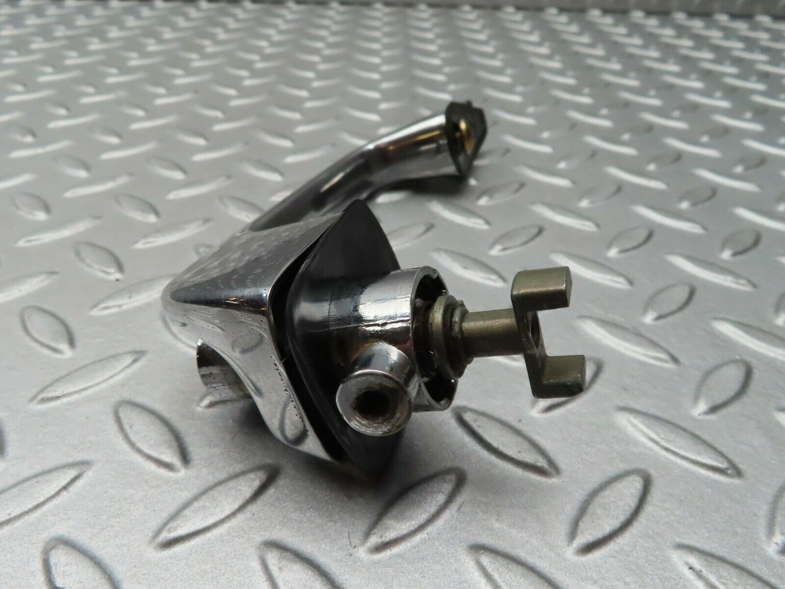 4744 Mercedes-Benz W114 280CE Coupe Exterior Door Handle Left Side 1157660101