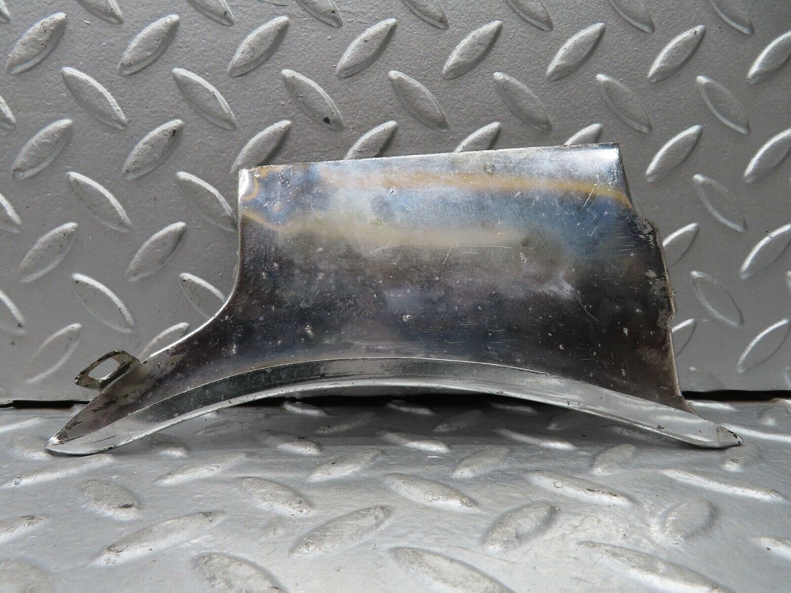 19000 Mercedes-Benz W121 190b Ponton Air Intake Chrome Cover Right Side