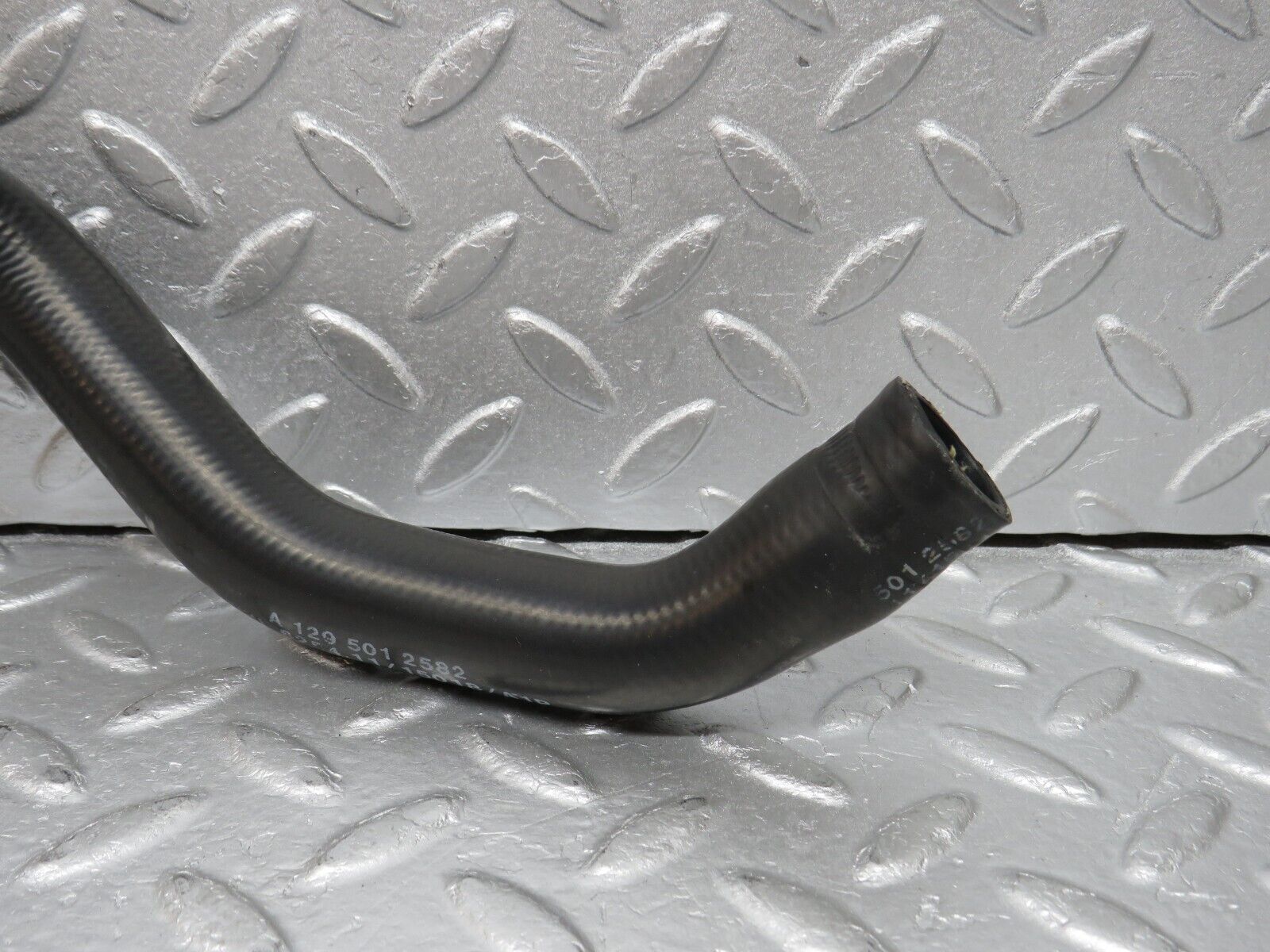 38277 Mercedes-Benz R129 280SL Coupe Radiator Lower Hose Pipe 1295012582