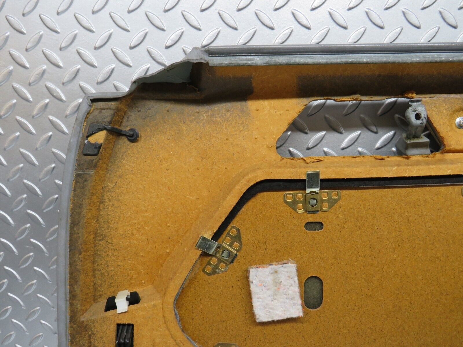 31179 Mercedes-Benz S124 220TE Wagon Front Left Door Card Grey