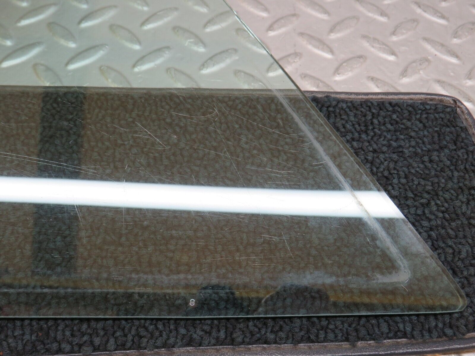 35794 Mercedes-Benz W108 Rear Left Quarter Window Glass