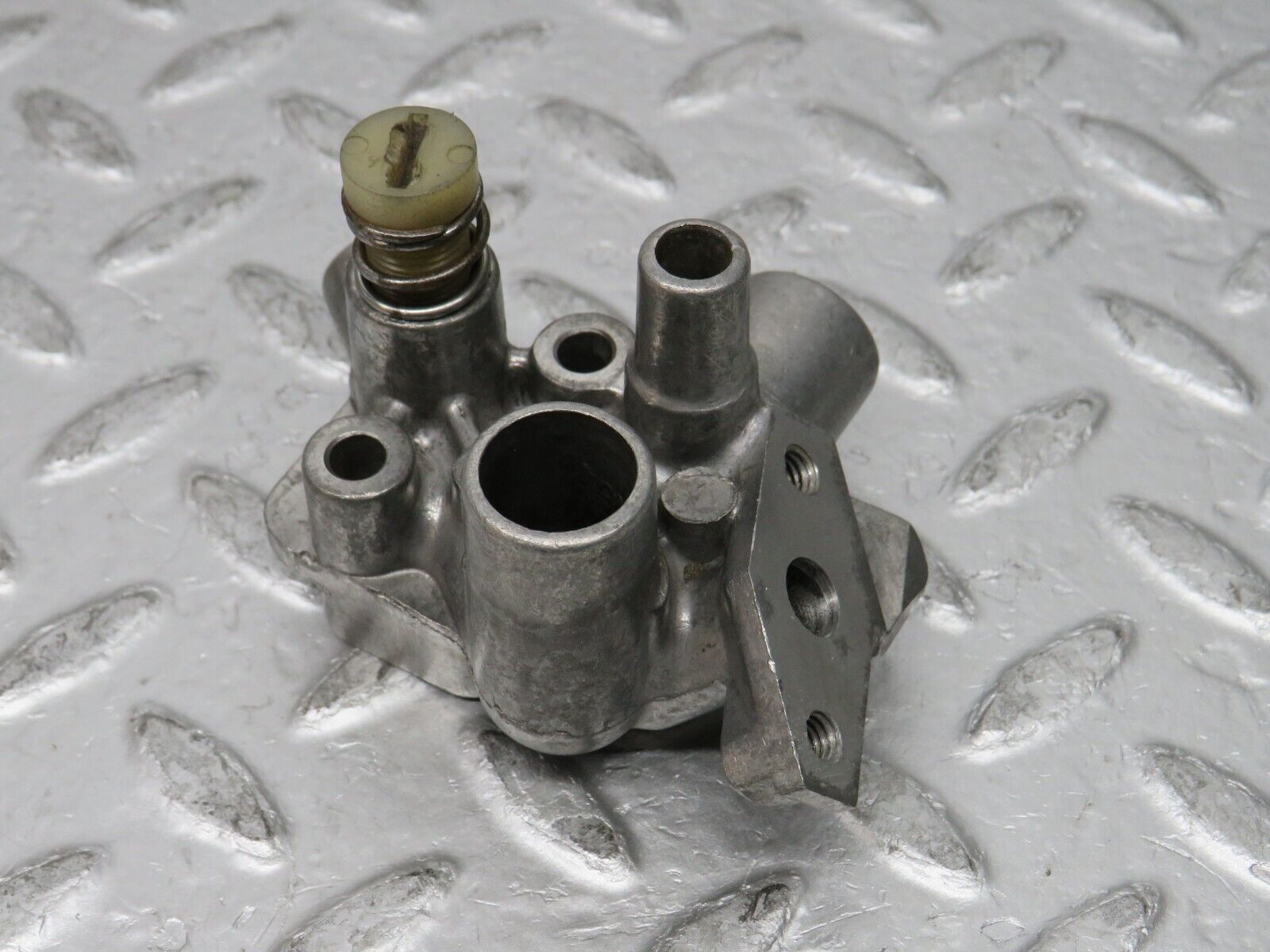 0290 Mercedes-Benz W116 Auxiliary Air Valve 1160940712