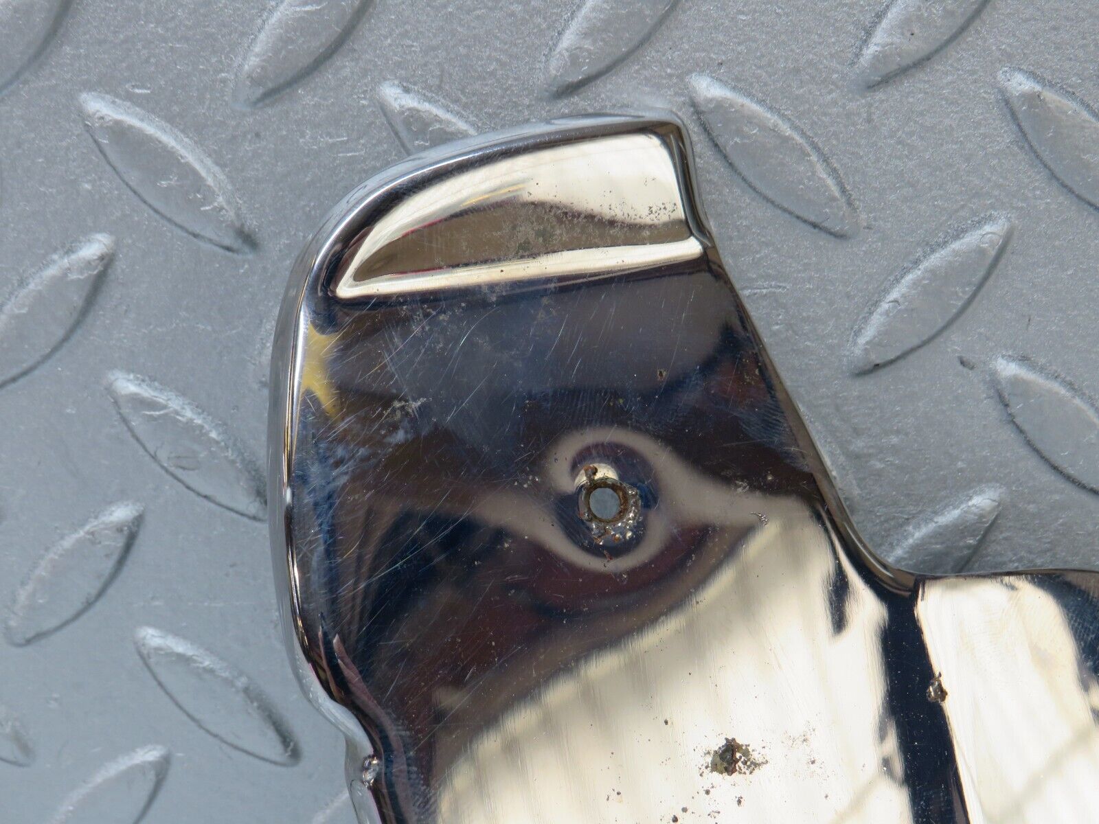 36892 Mercedes-Benz C126 420SEC Coupe Door Chrome Cover Right Side