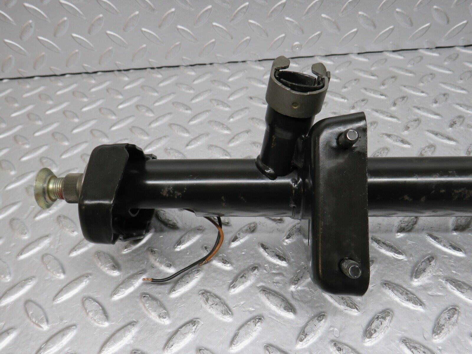 32034 Mercedes-Benz W123 230E Steering Column