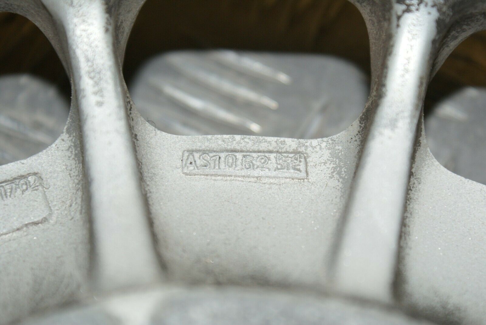 2459 Mercedes-Benz W123 Alloy Wheel Mexican Hat 5.5Jx14H2 ET30 1234001702