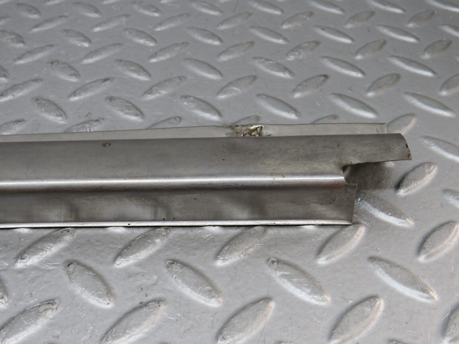 35765 Mercedes-Benz W108 Rear Left Door Sill Chrome