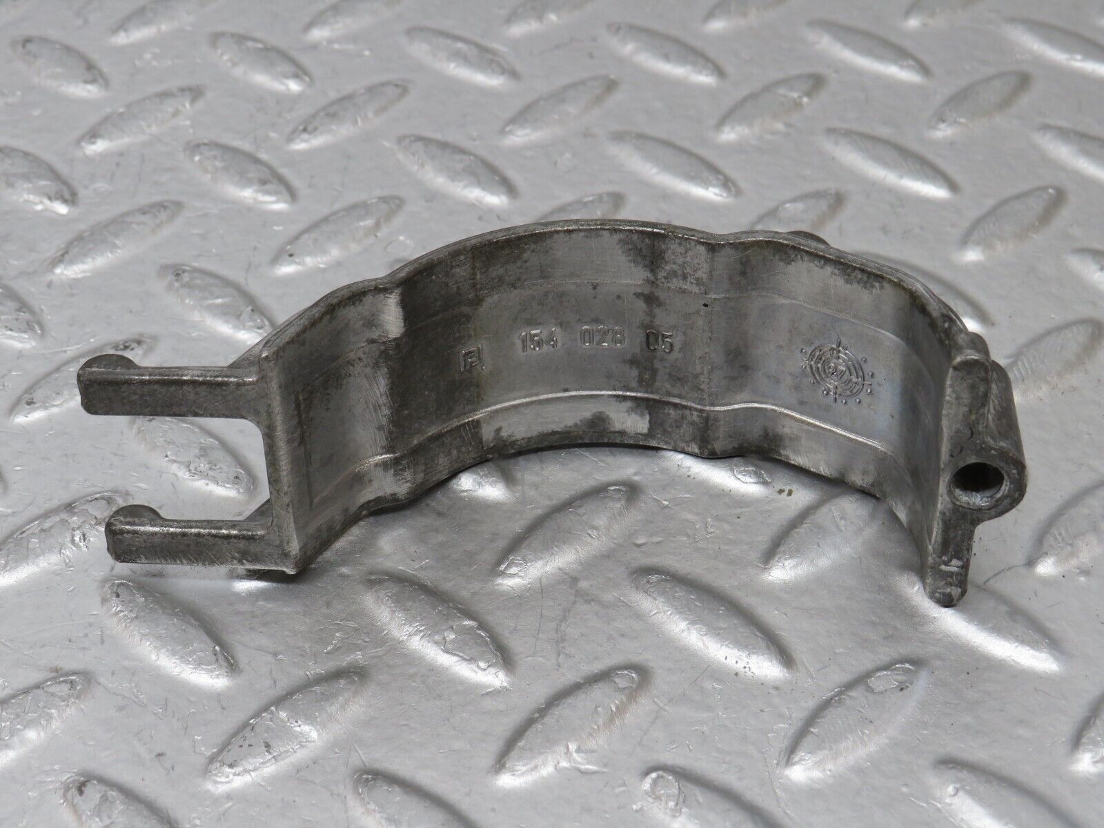 34944 Mercedes-Benz W210 320E Secondary Air Pump Bracket 1122370240