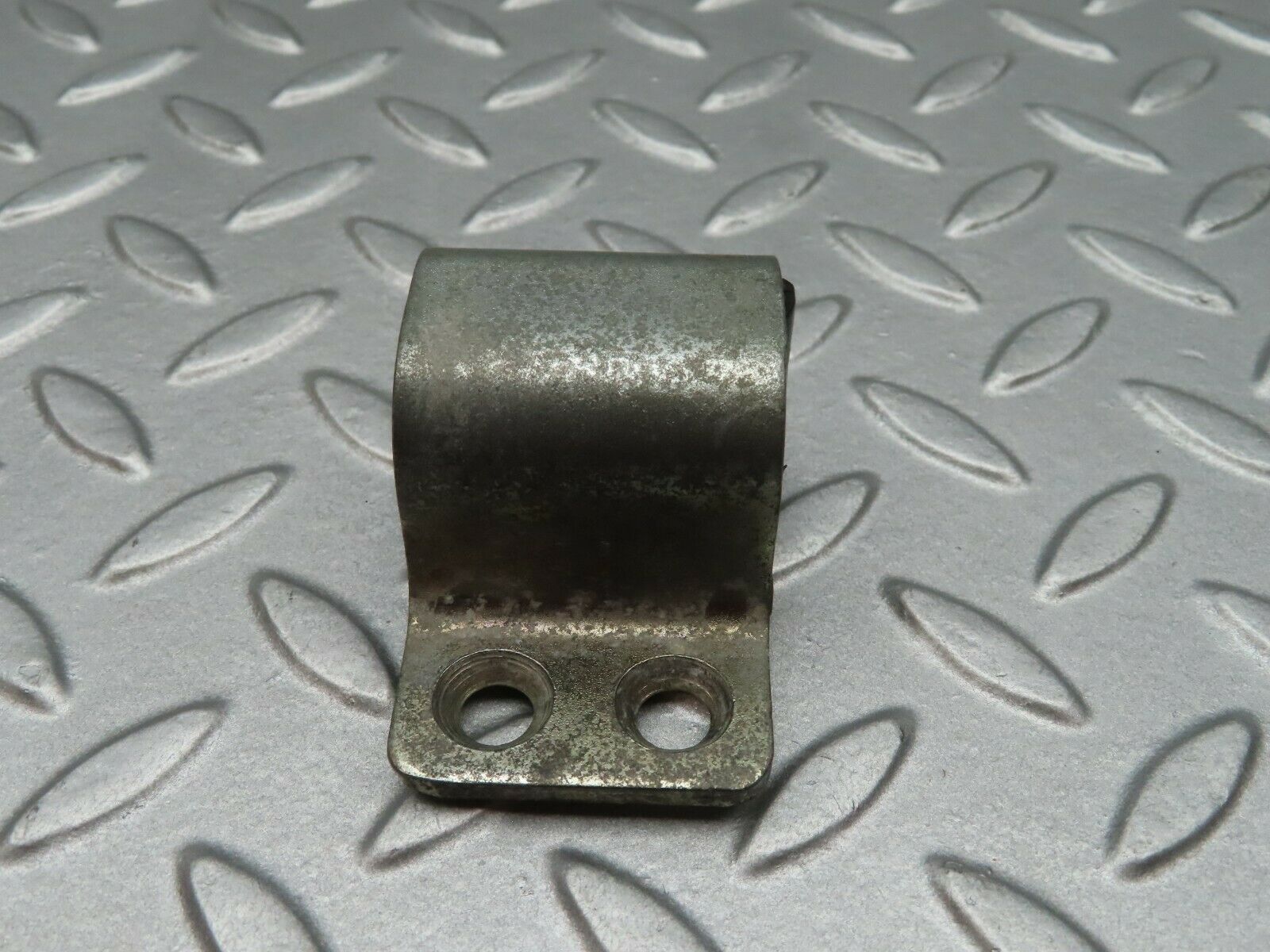 3721 Mercedes-Benz S123 200T Wagon Door Lock Latch Right Side