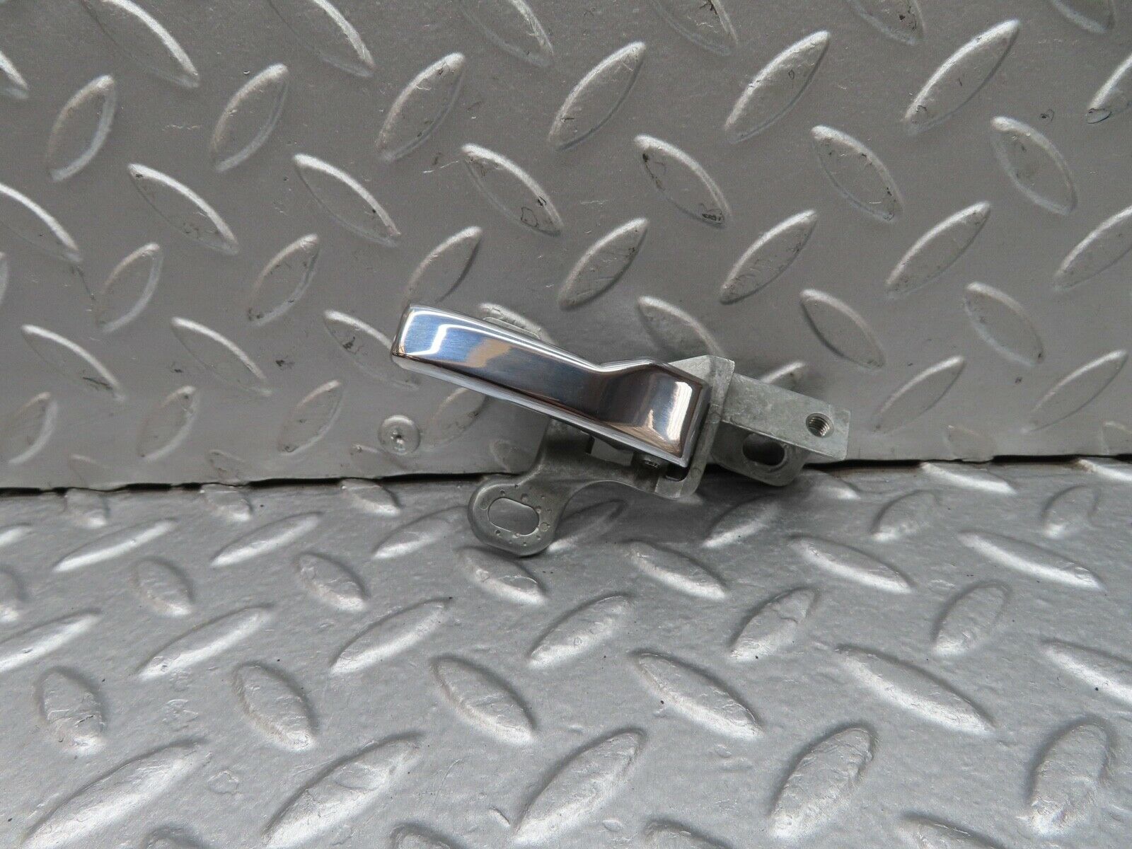 17946 Mercedes-Benz W123 200 Right Interior Door Handle 1237600261