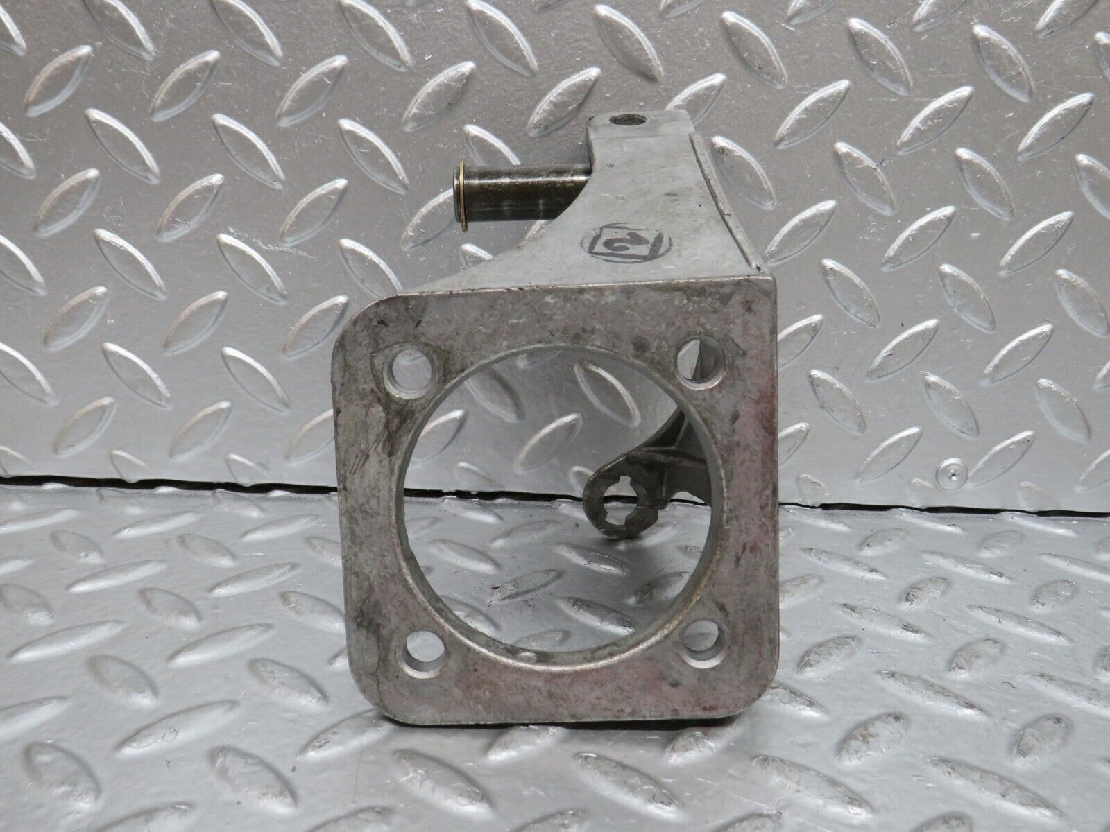 29418 Mercedes-Benz W124 230E Brake Pedal Bracket 1242900519