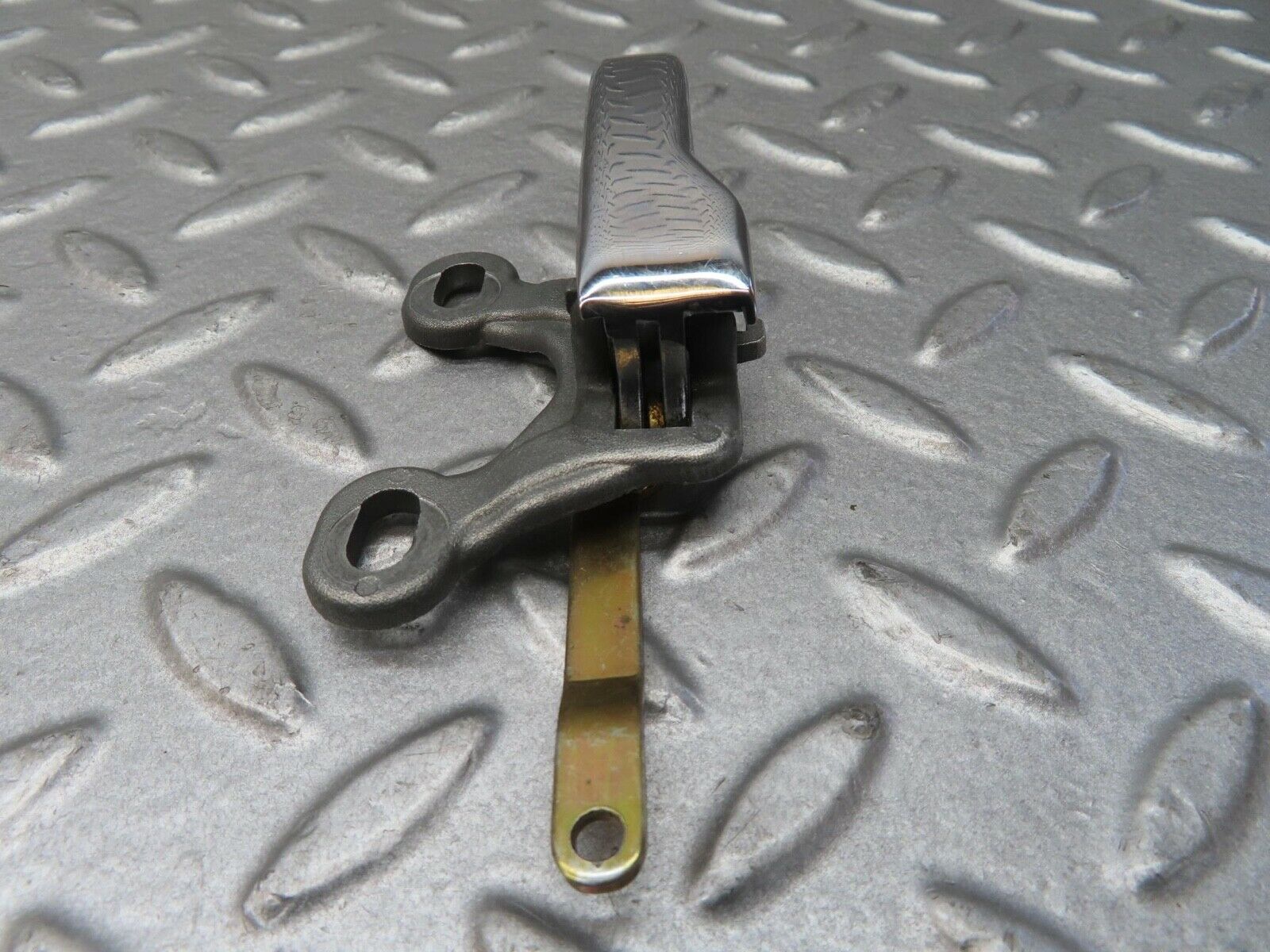 13491 Mercedes-Benz W123 200 Right Interior Door Handle 1107660419