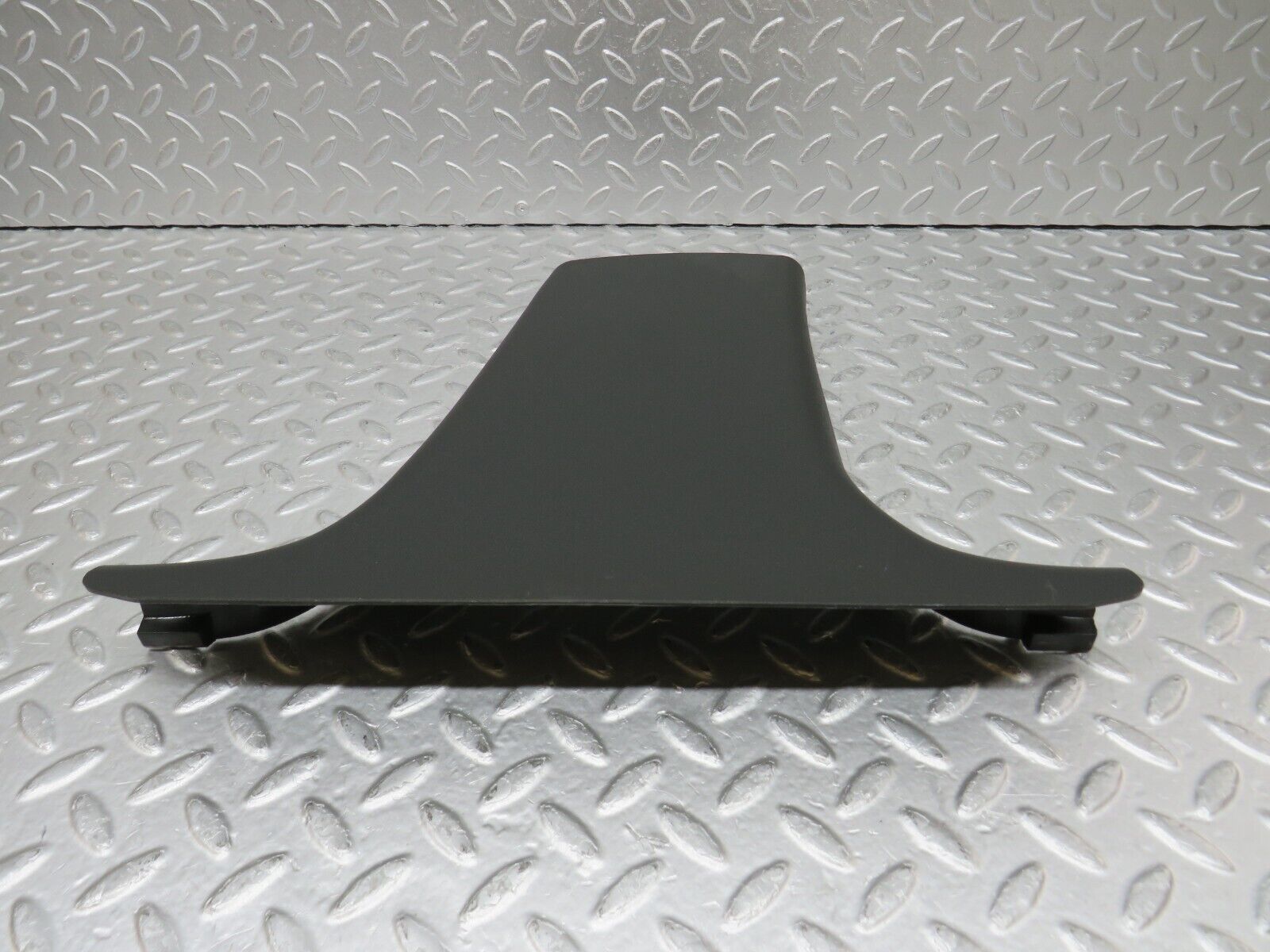 34798 Mercedes-Benz W210 320E B Pillar Bottom Cover Right 2106902230 210692022