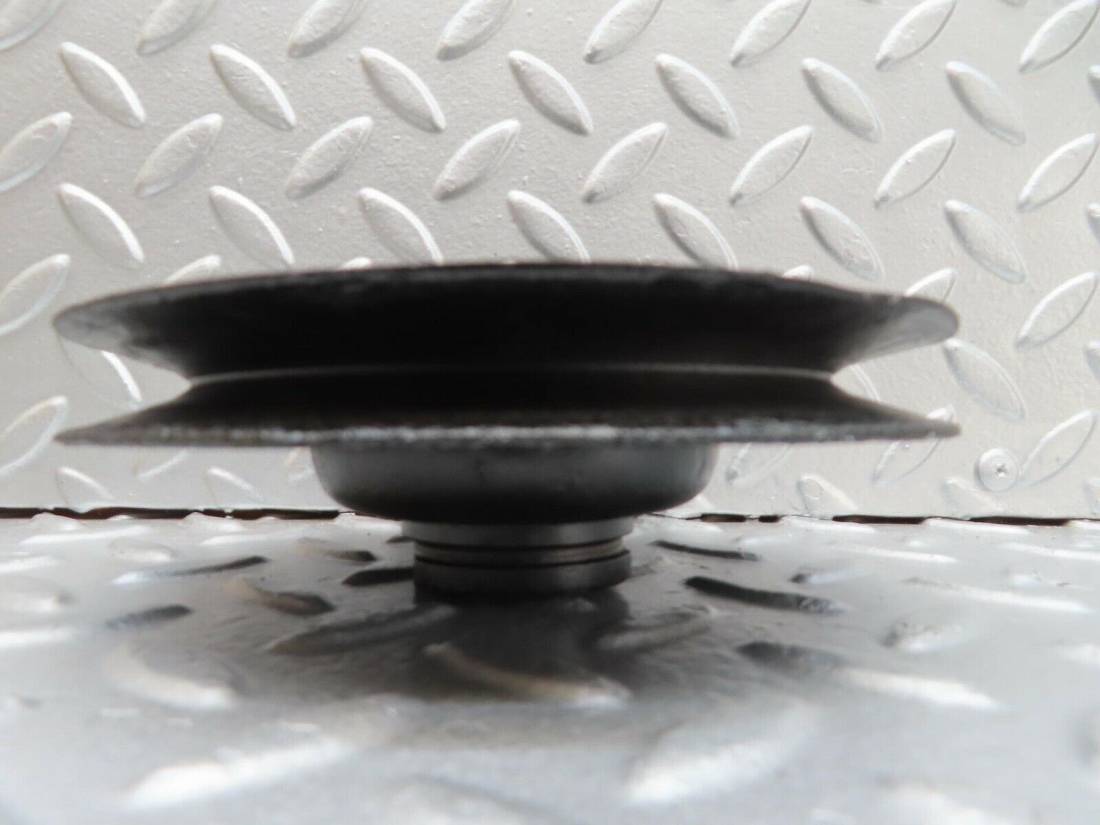 15988 Mercedes-Benz W123 280E Power Steering Pump Pulley