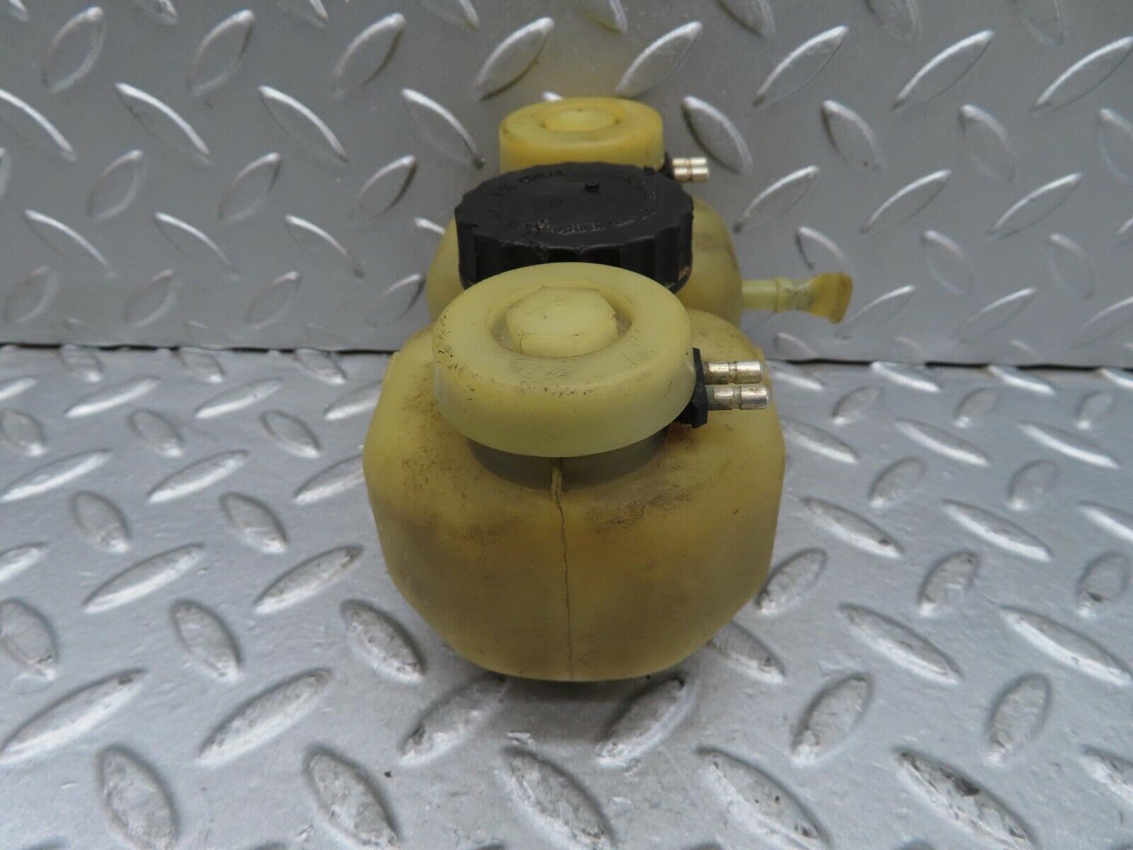 12597 Mercedes-Benz W108 280SE 3.5 Brake Fluid Reservoir Tank