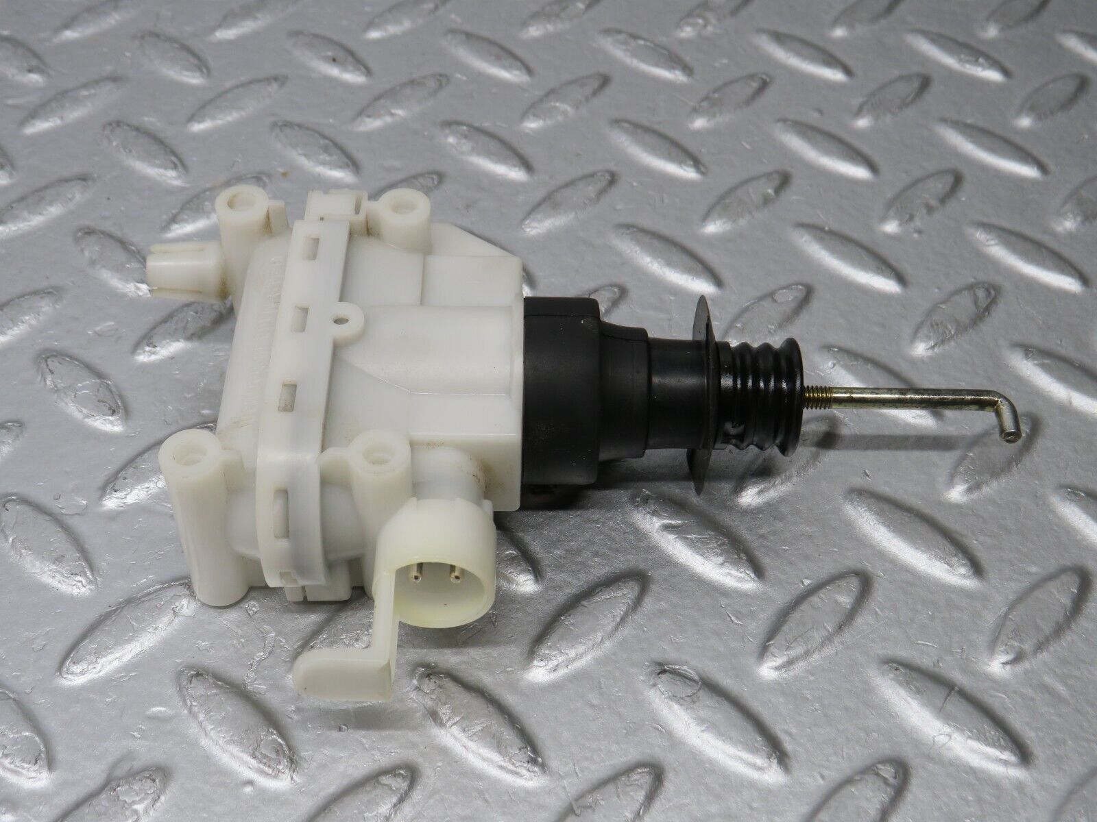 38349 Mercedes-Benz R129 280SL Coupe Door Lock Vacuum Actuator